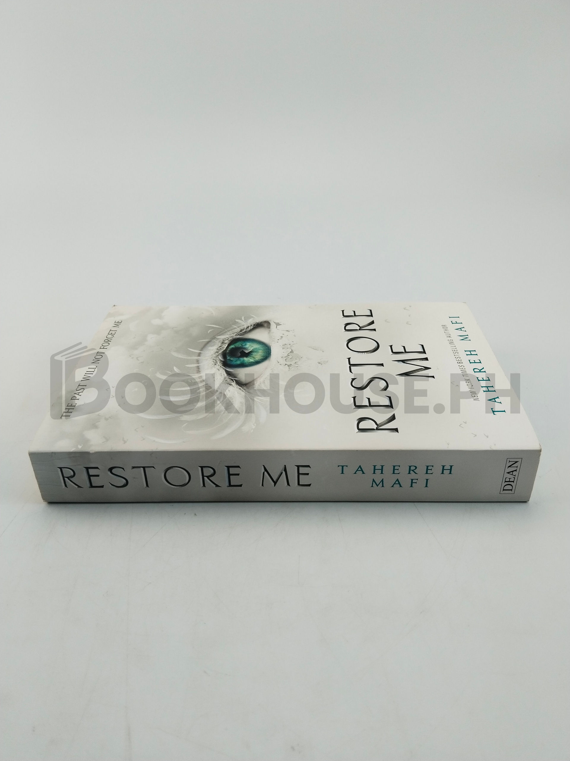 Restore Me by Tahereh Mafi - Image 3