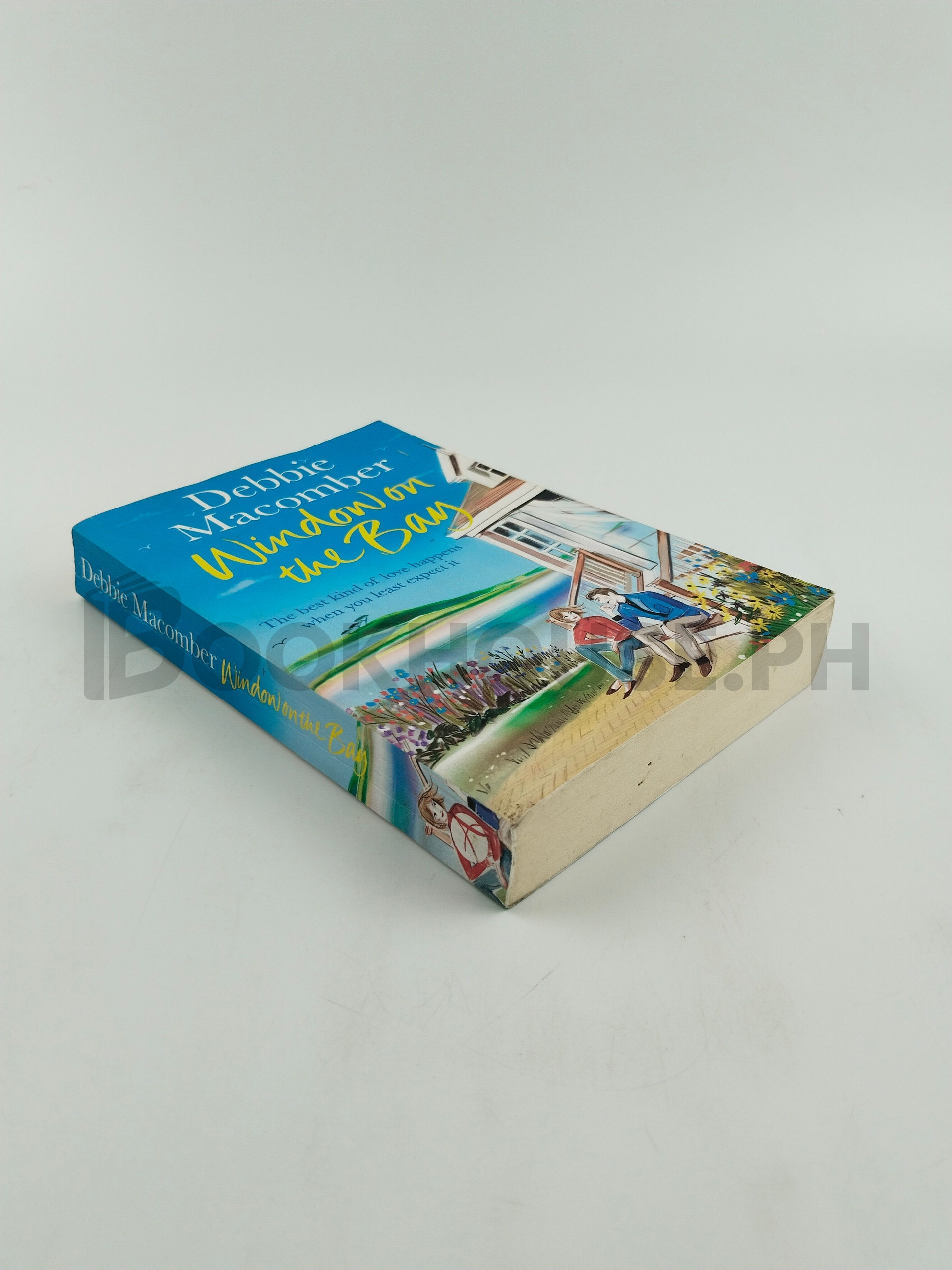 Window On The Bay by Debbie Macomber - Image 2