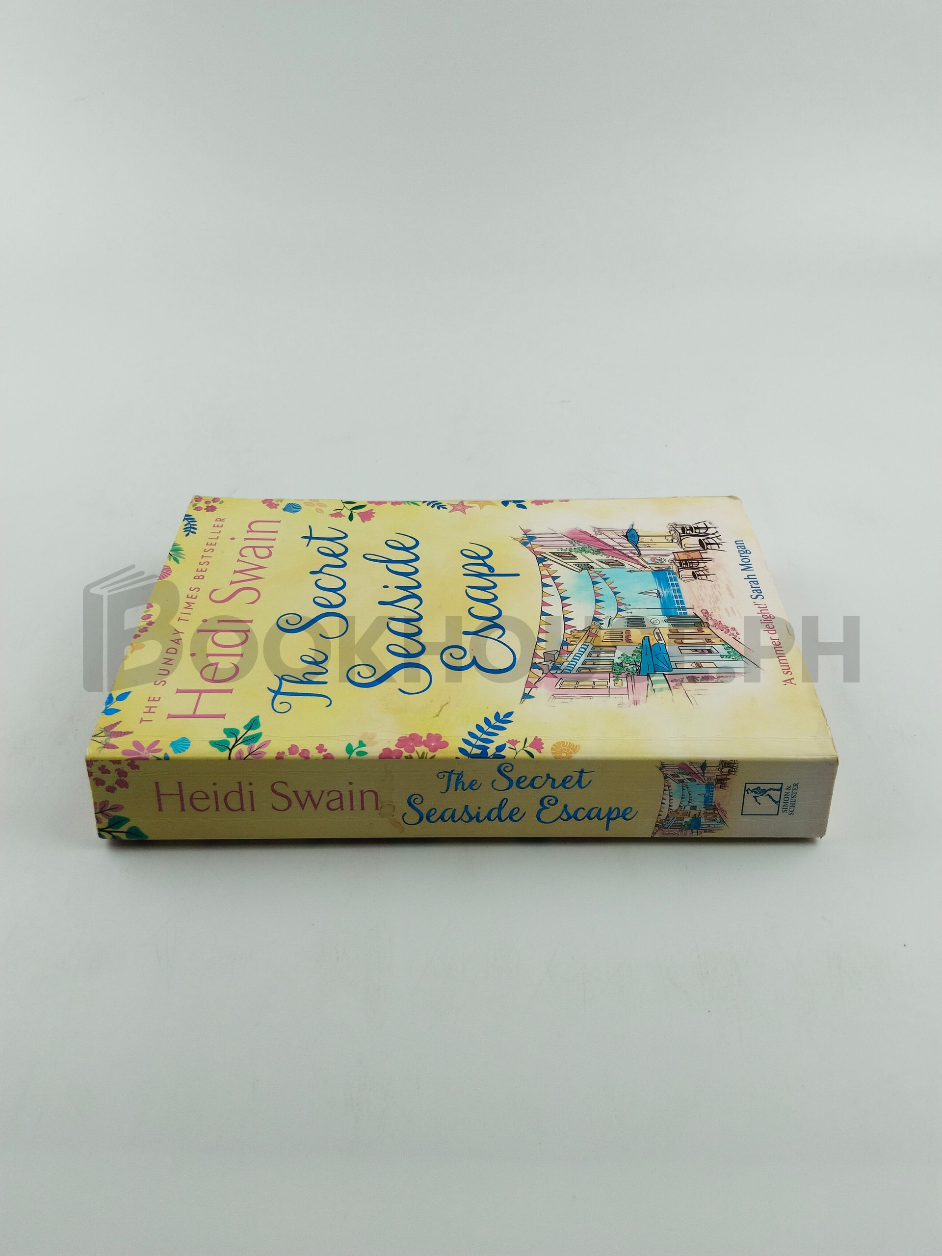 The Secret Seaside Escape by Heidi Swain - Image 3