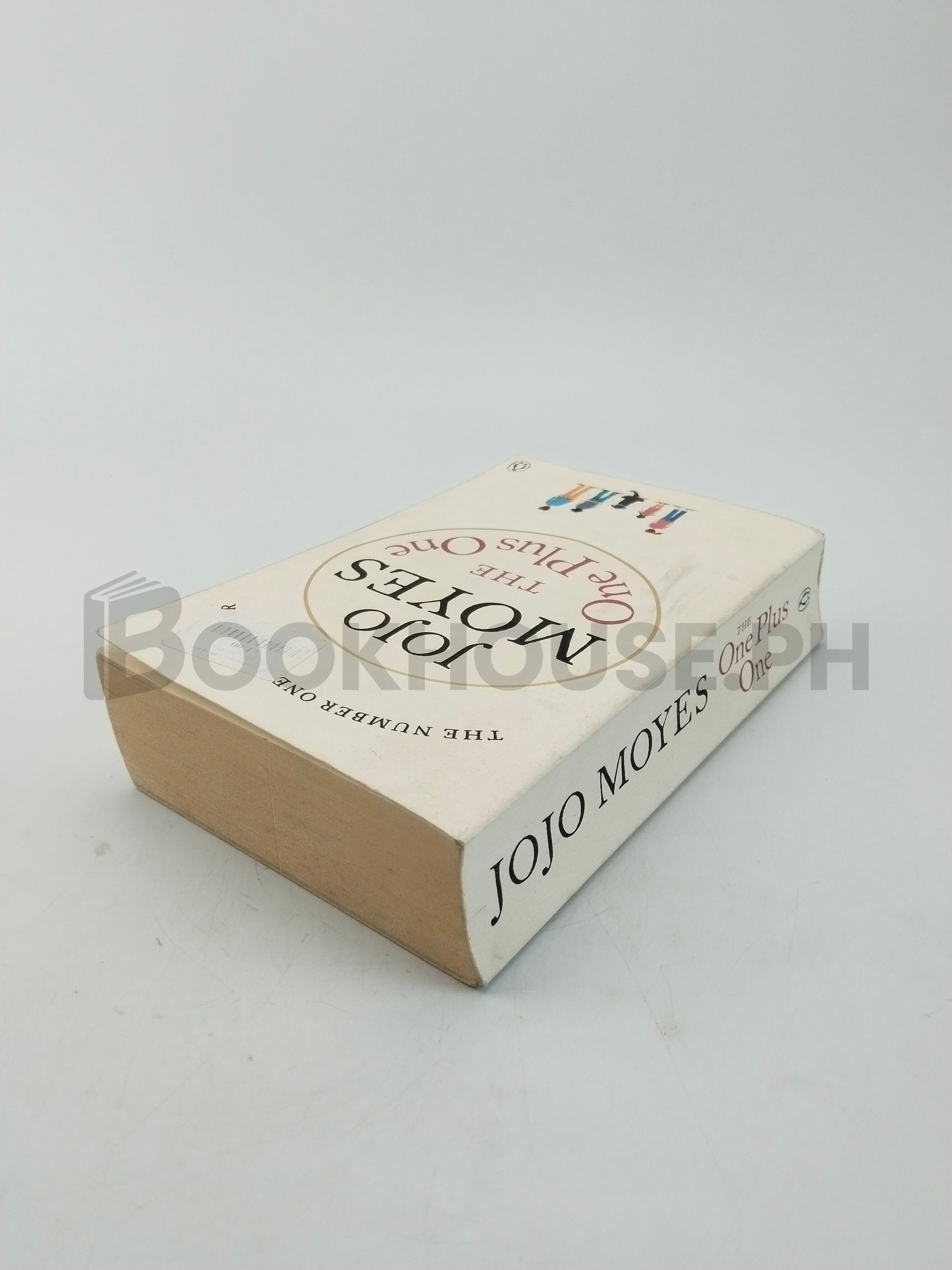 The One Plus One by Jojo Moyes - Image 2