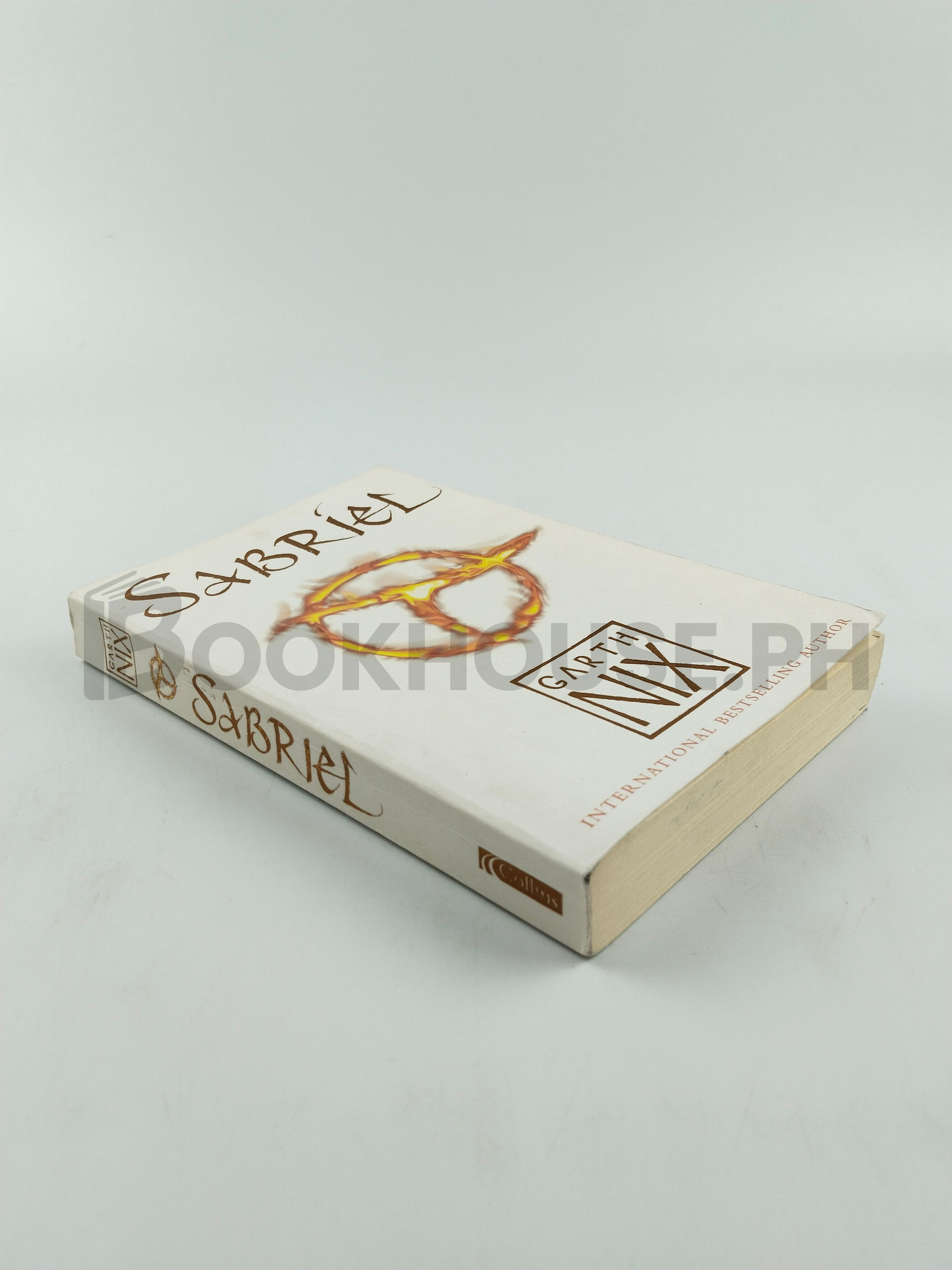 Sabriel by Garth Nix - Image 2