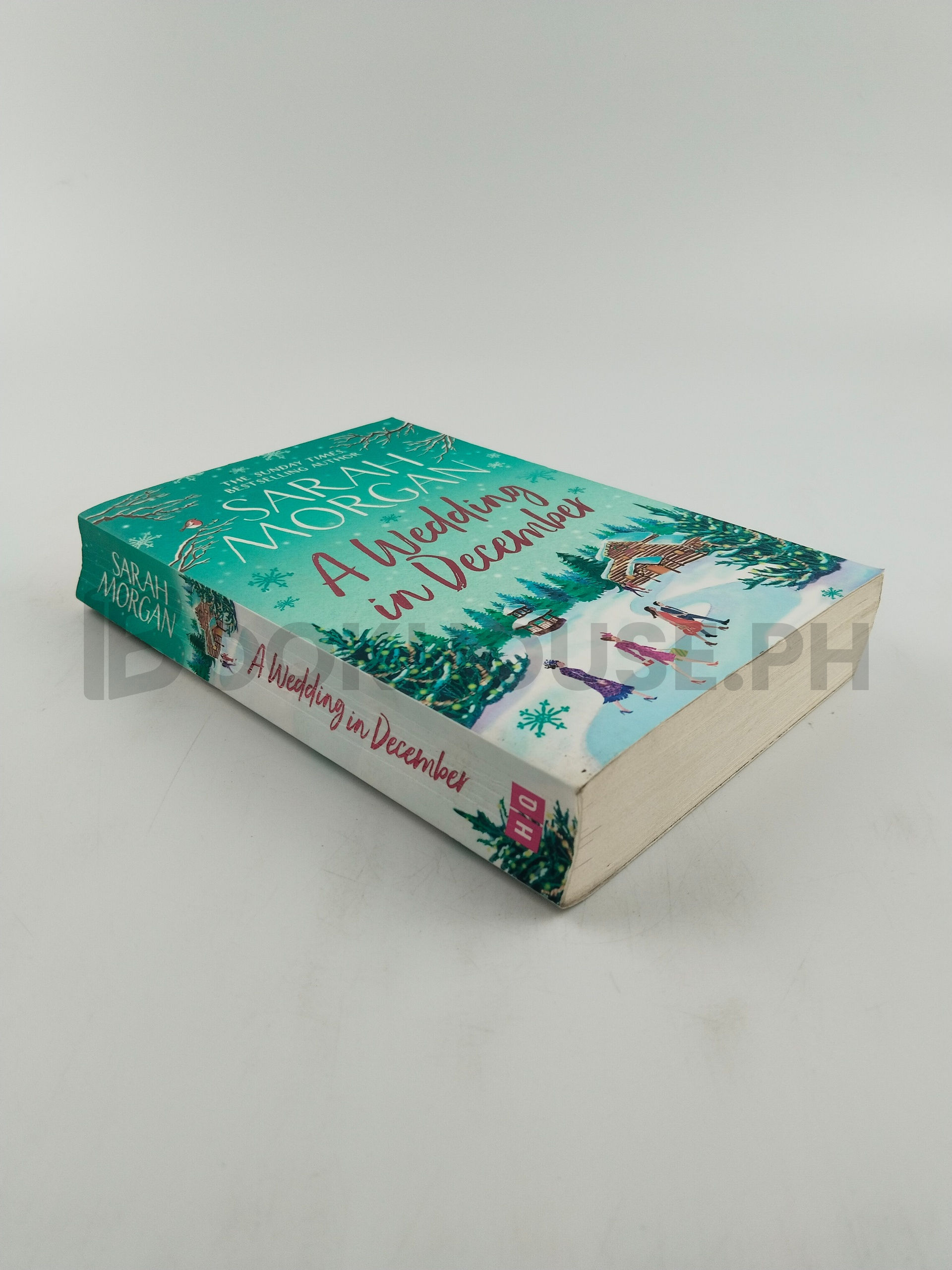 A Wedding In December by Sarah Morgan - Image 2