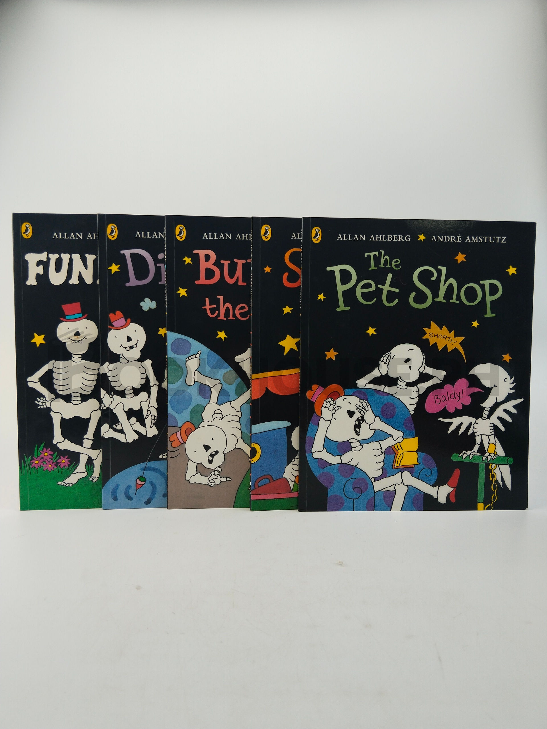 The Pet Shop, Skeleton Crew, Bumps In The Night, Dinosaurs Dreams, Funnybones by Allan Ahlberg, André Amstutz - Image 5