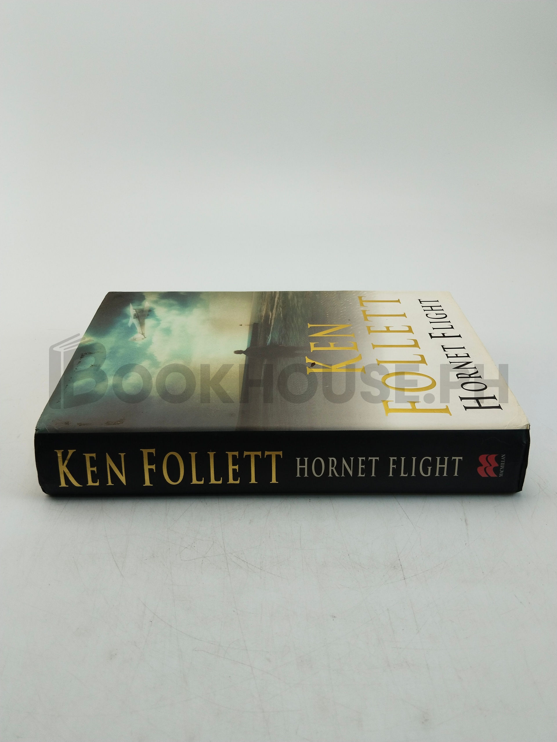 Hornet Flight by Ken Follett - Image 3