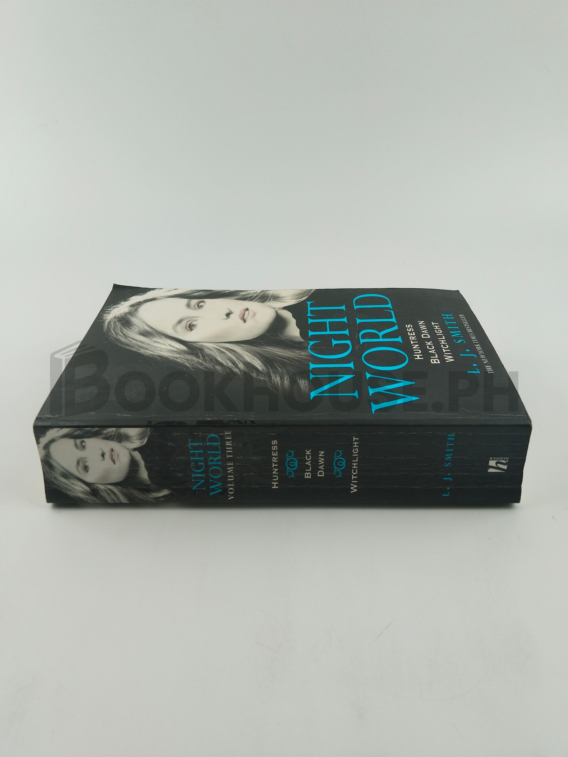 Night World by Lisa J. Smith - Image 3