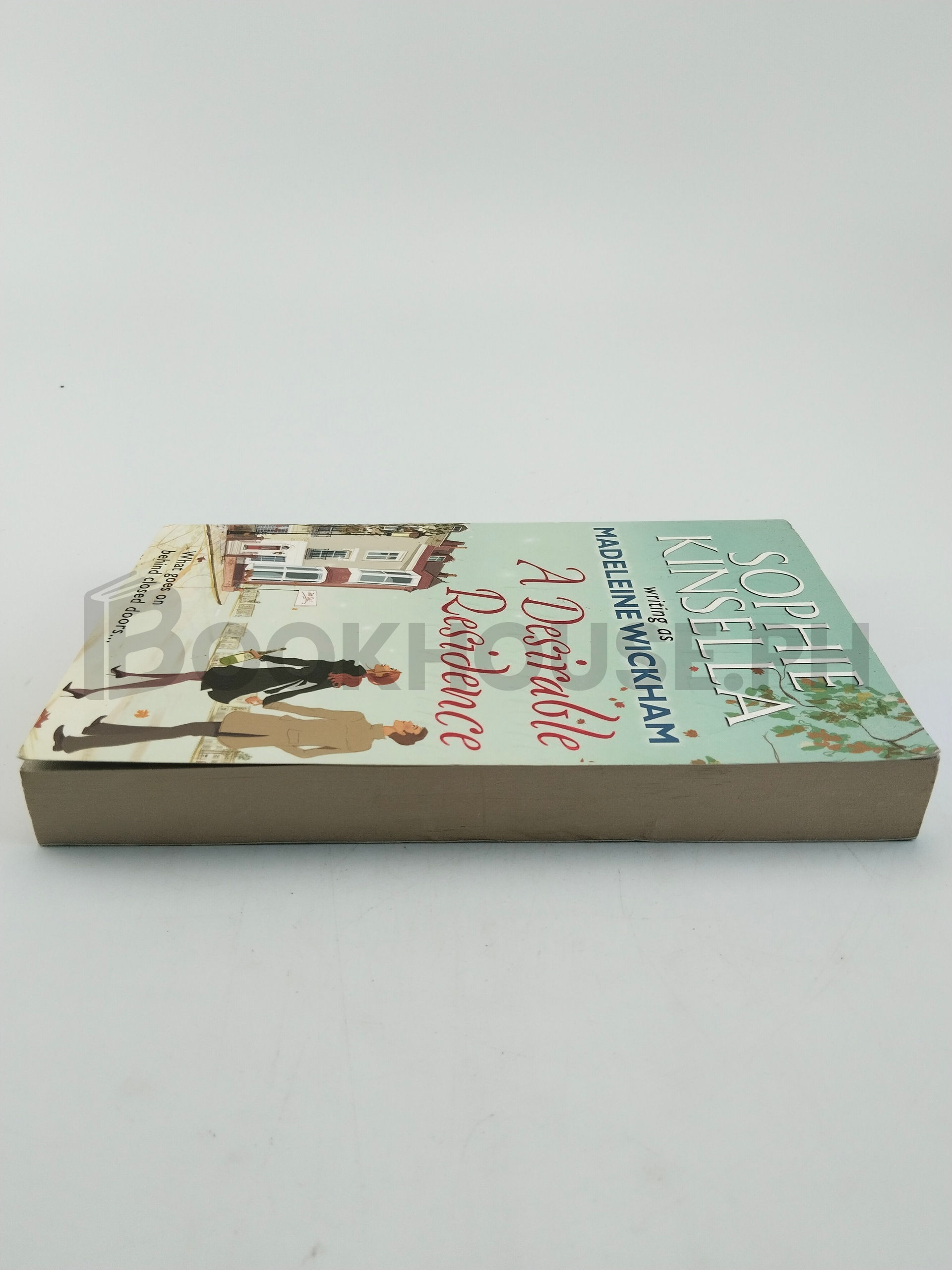 A Desirable Residence by Sophie Kinsella, Madeleine Wickham - Image 4
