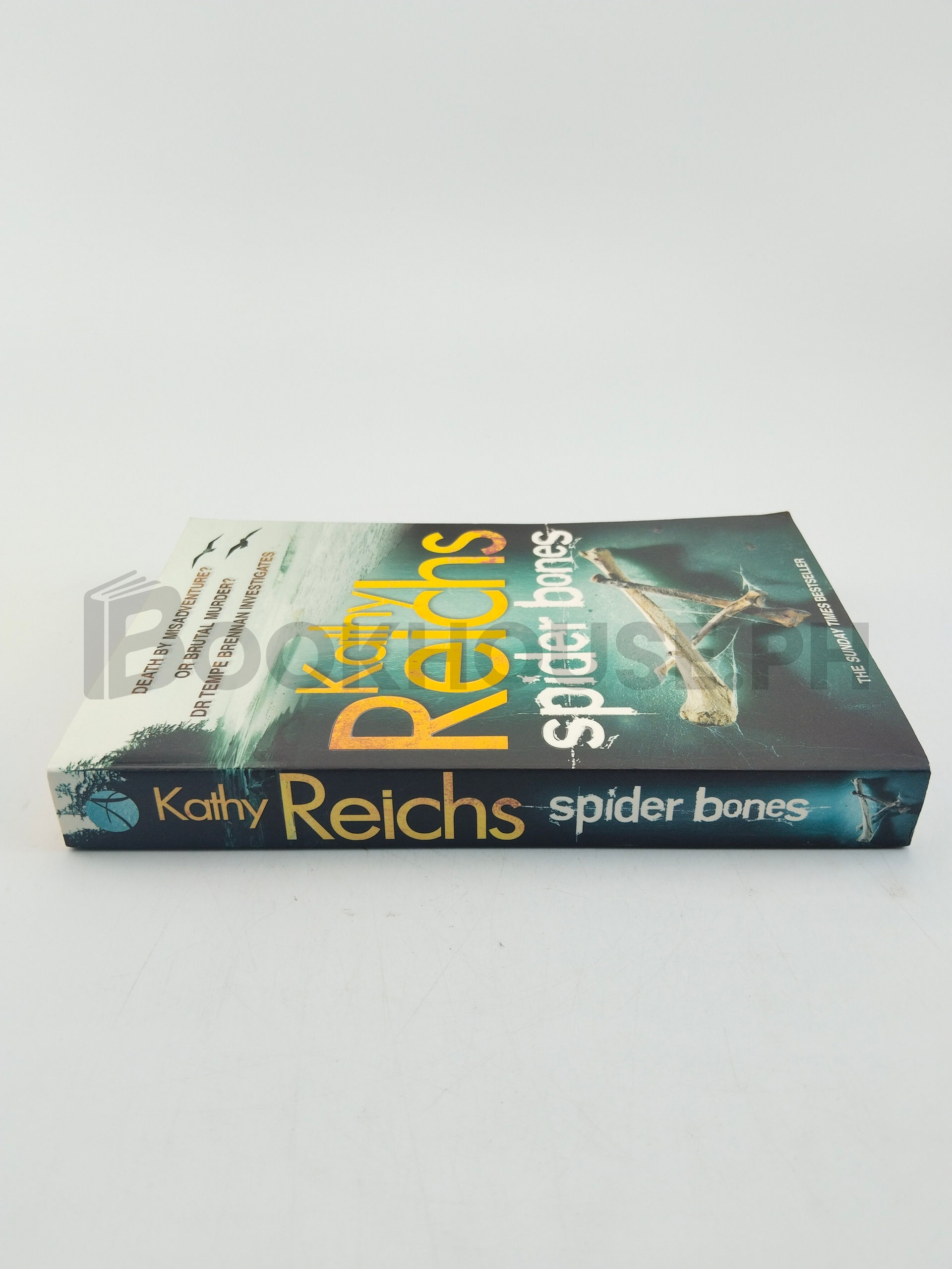 Spider Bones by Kathy Reichs - Image 3