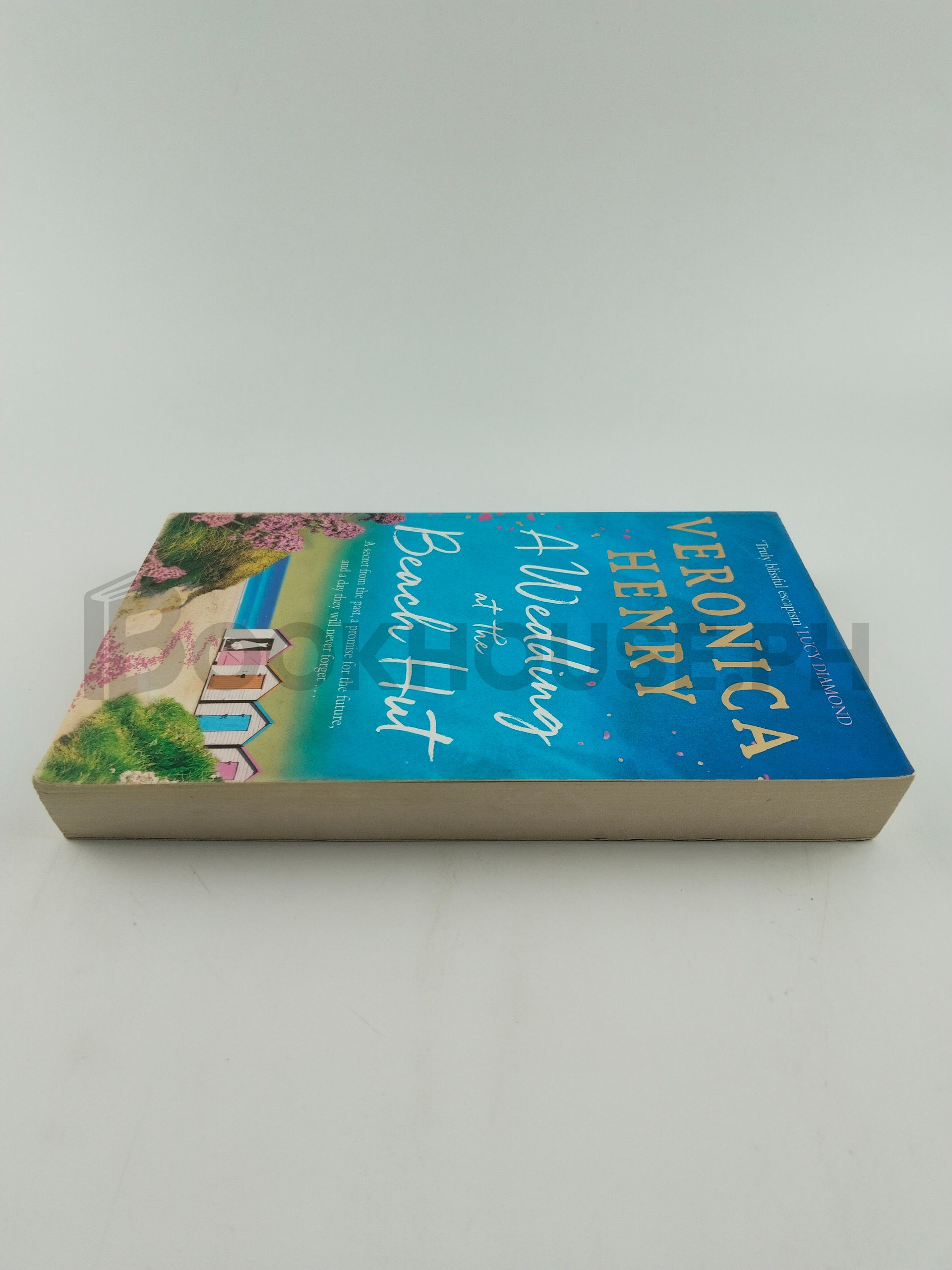 A Wedding At The Beach Hut by Veronica Henry - Image 4