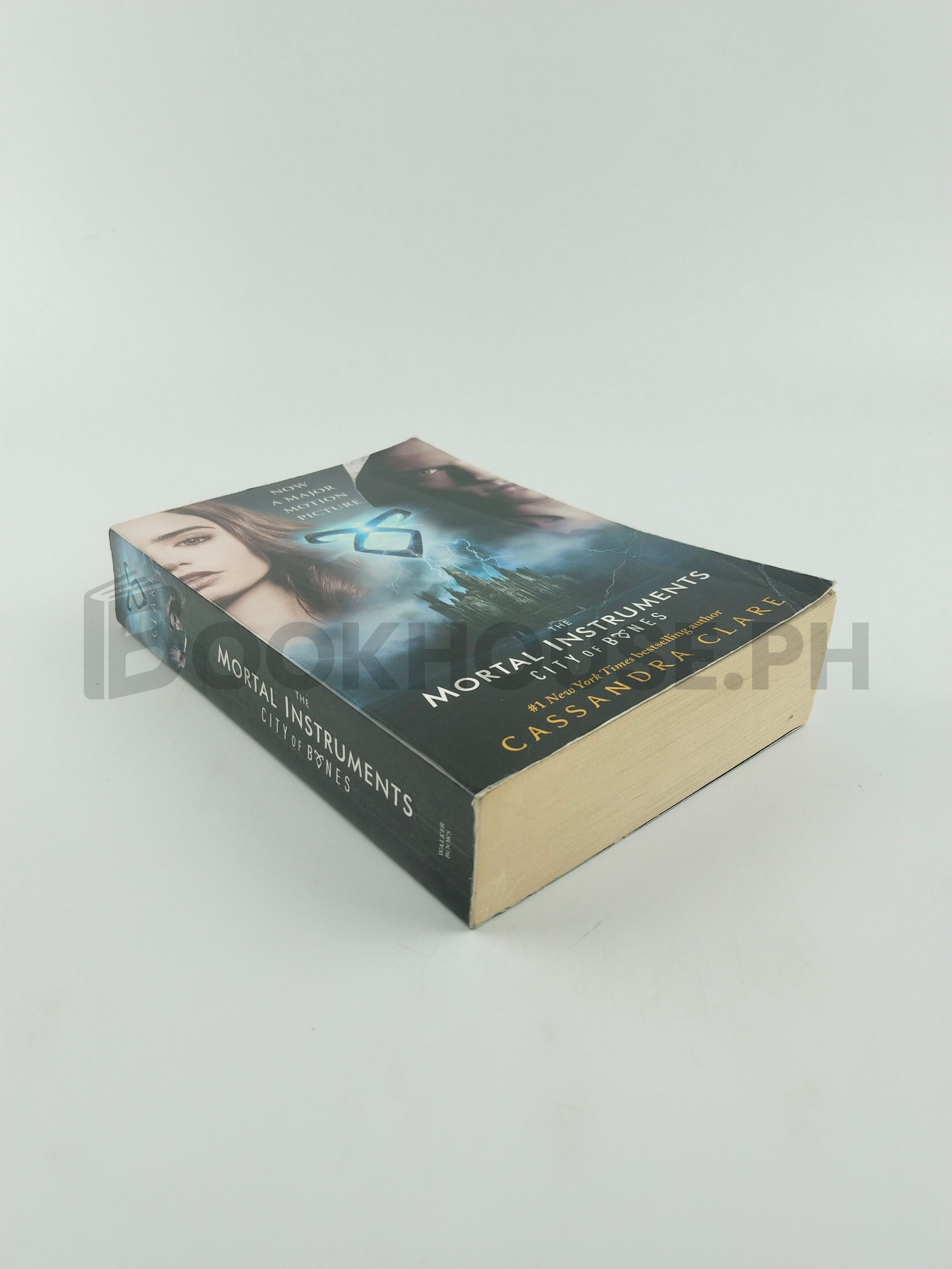 City Of Bones by Cassandra Clare - Image 2