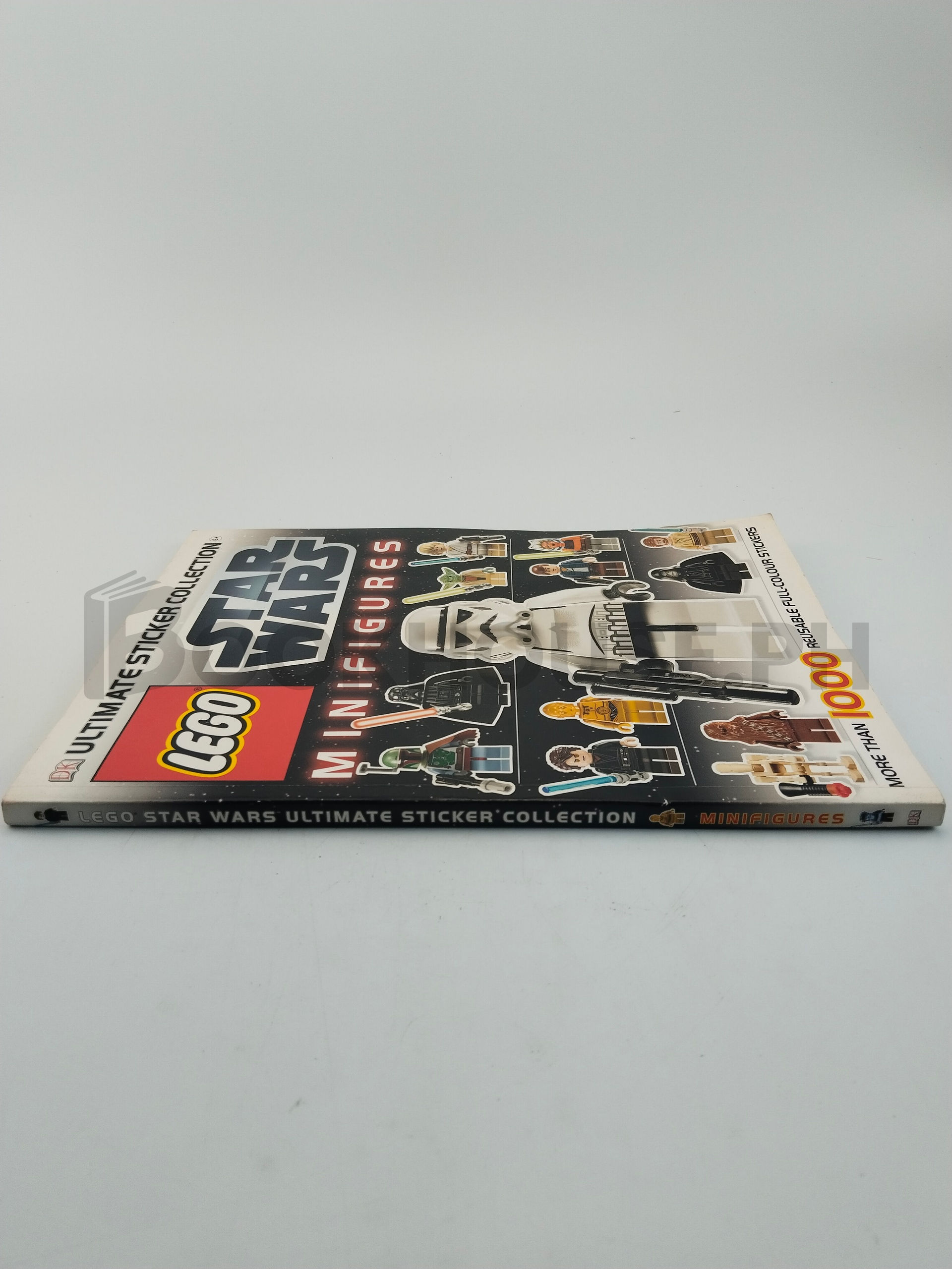 Lego® Star Wars Minifigures Ultimate Sticker Collection by Dorling Kindersley Publishing Staff, Helen Murray - Image 3