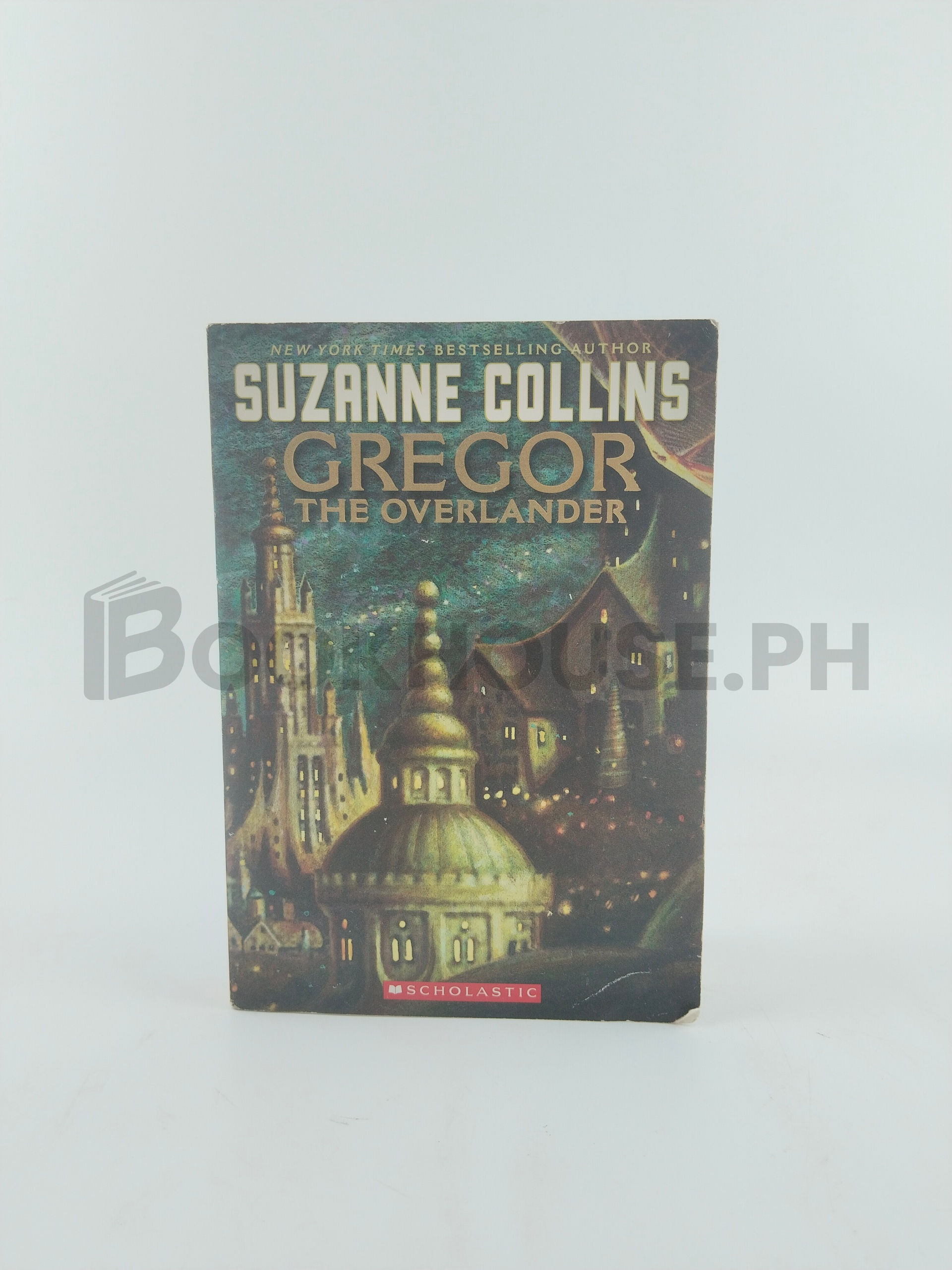 Gregor The Overlander by Suzanne Collins