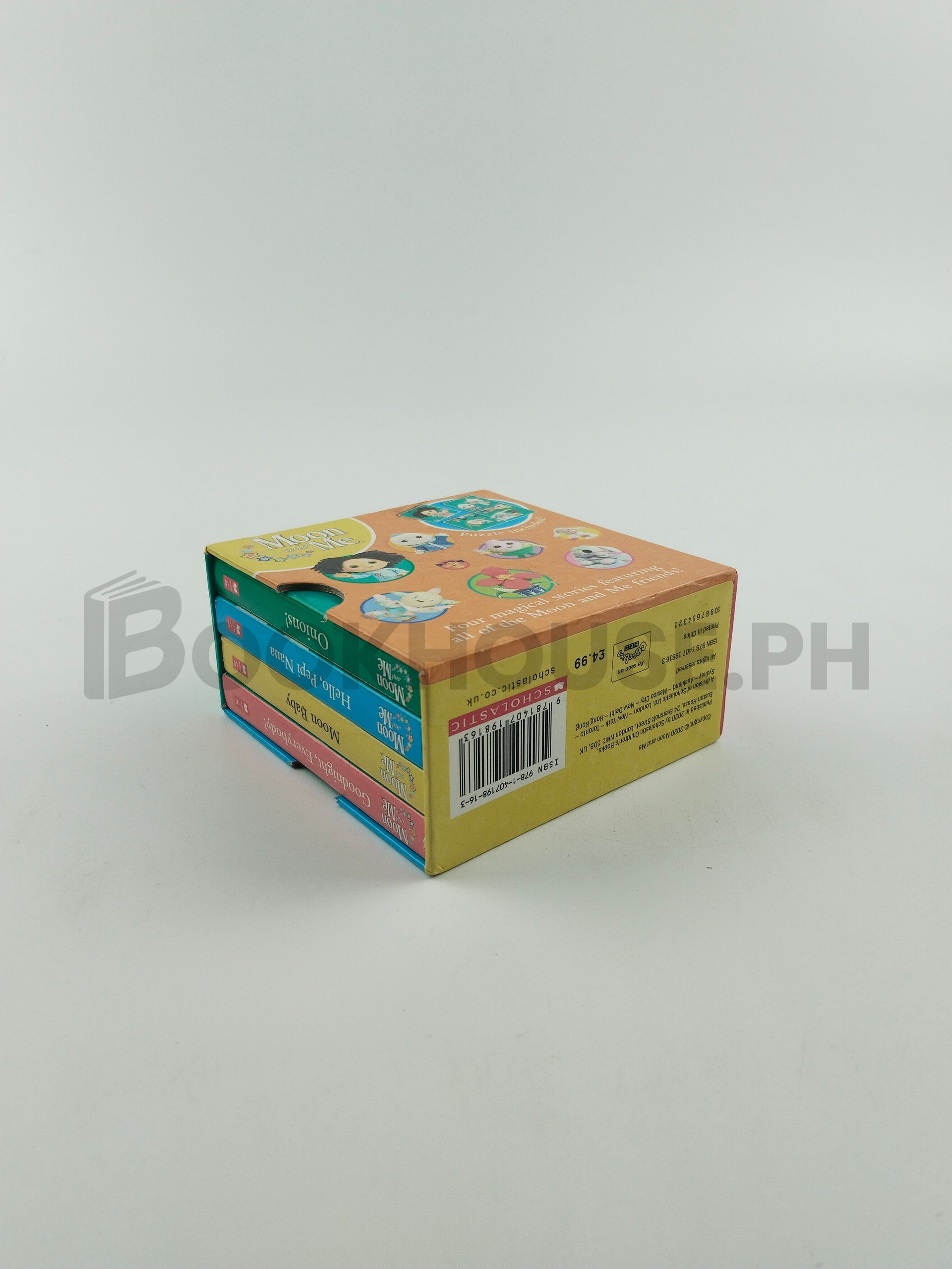 Moon And Me... Good Night, Everybody!, Moon Baby, Hello, Pepi Nana, Onions! by Scholastic Children's Books - Image 2