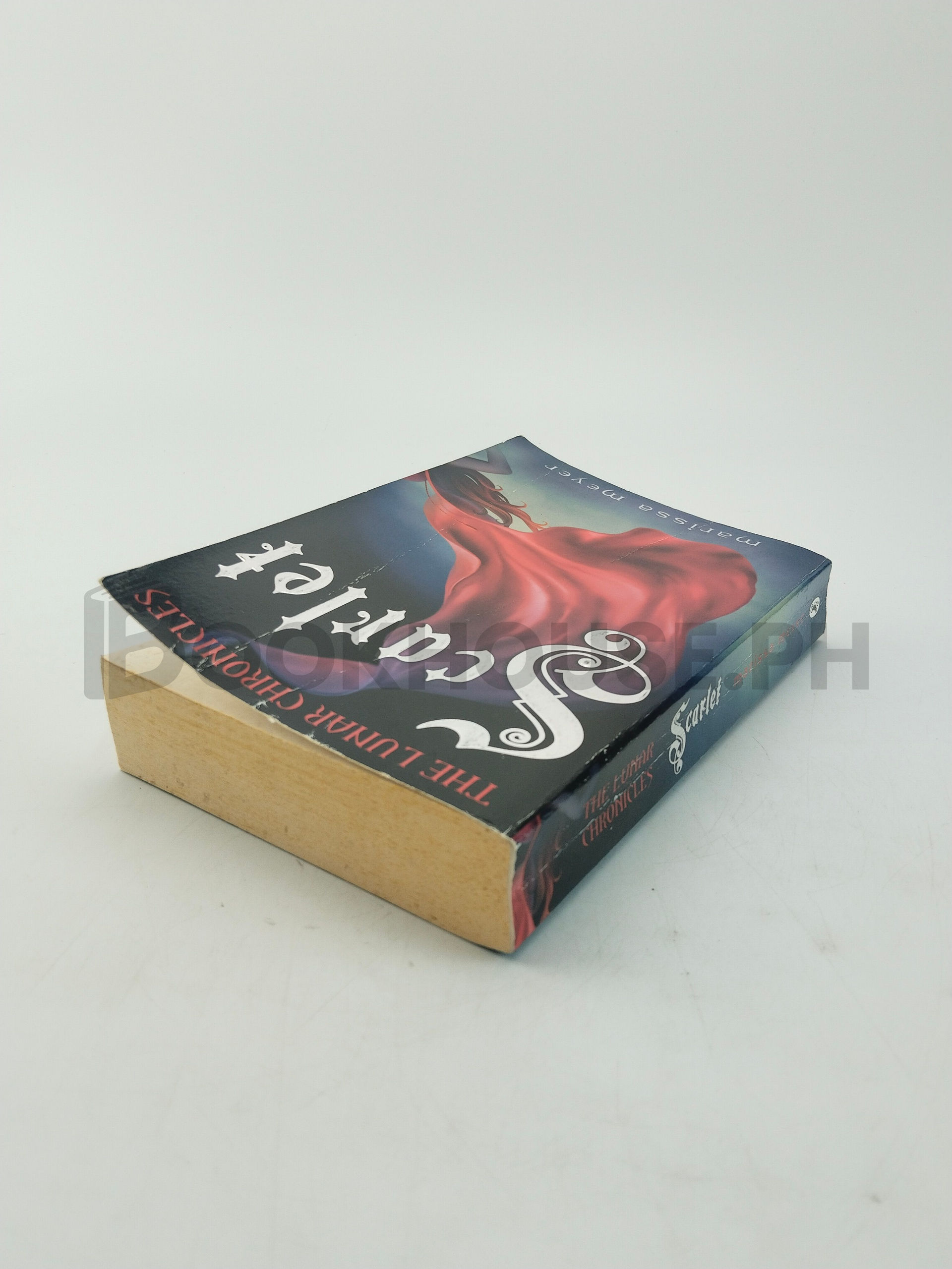 Scarlet by Marissa Meyer - Image 2