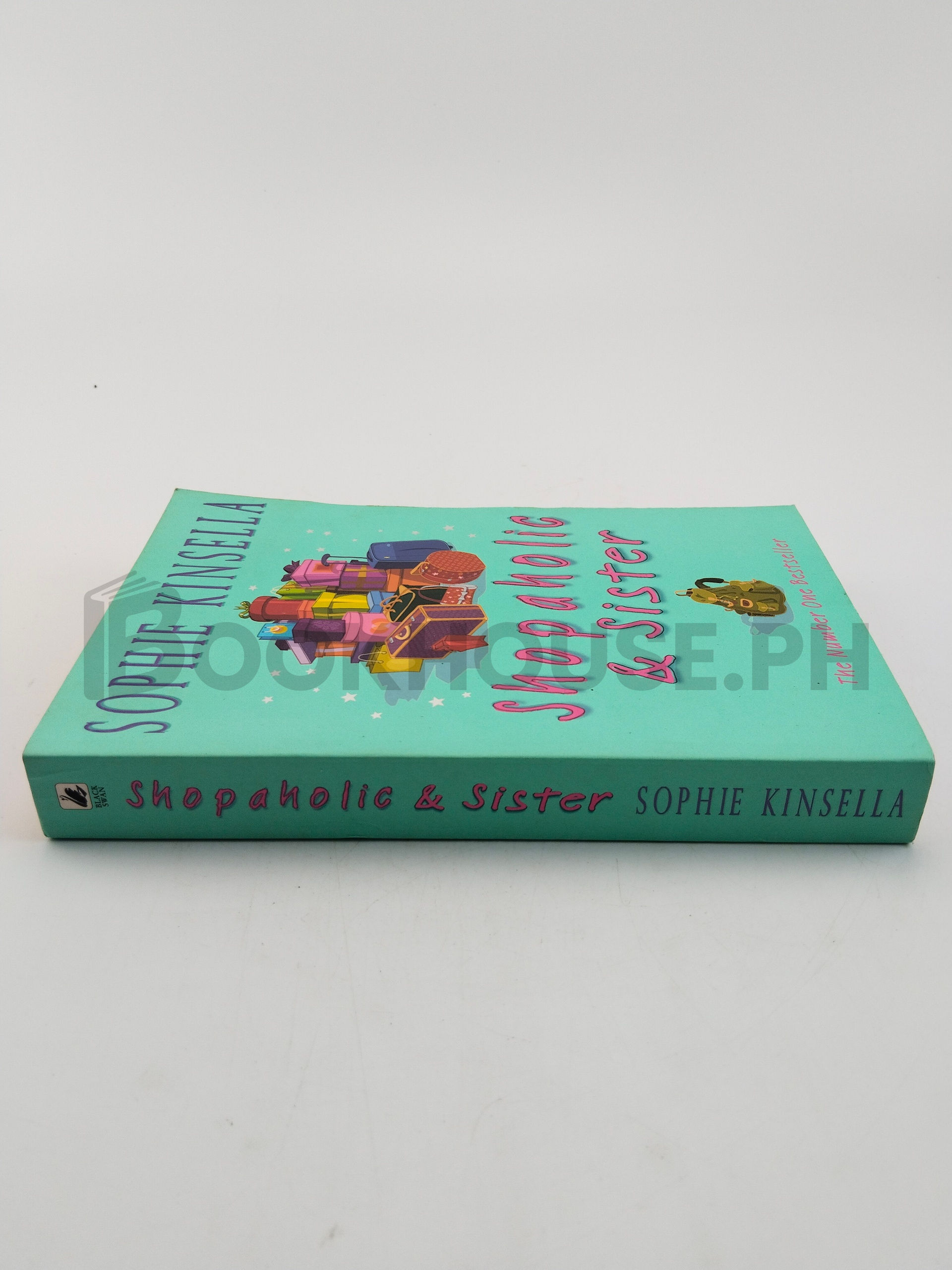 Shopaholic & Sister by Sophie Kinsella - Image 3