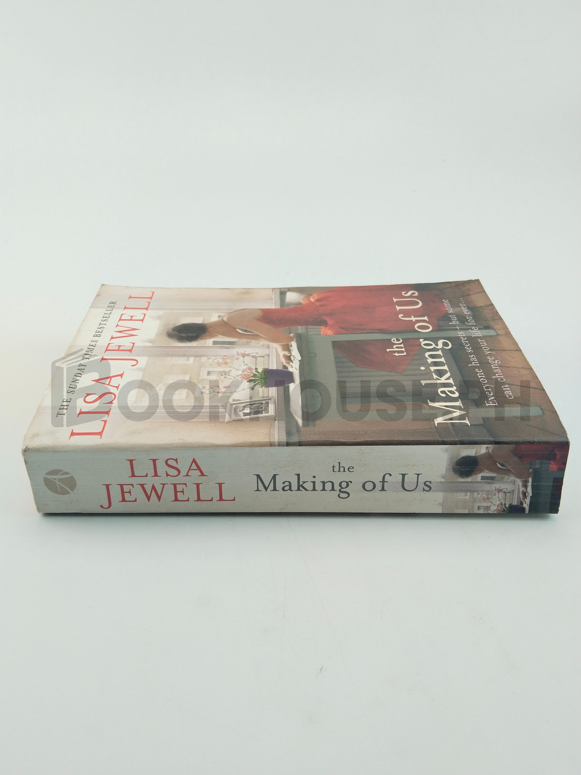 The Making Of Us by Lisa Jewell - Image 3