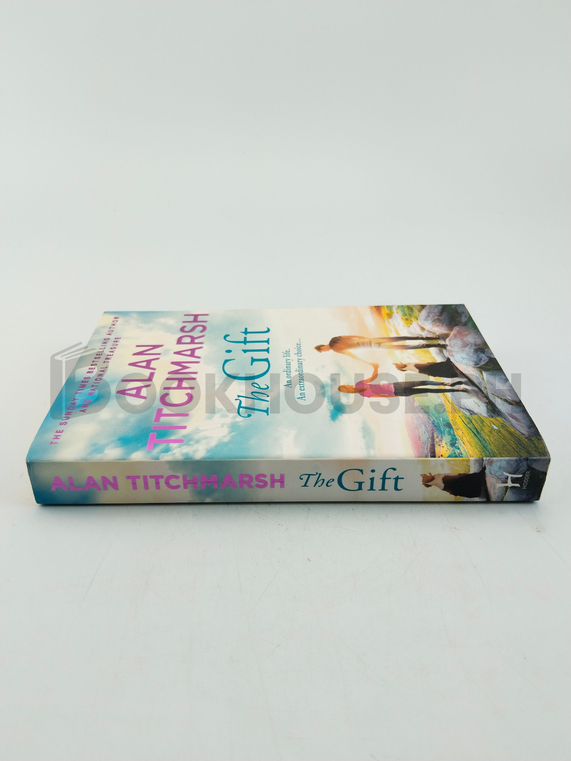 The Gift by Alan Titchmarsh - Image 3