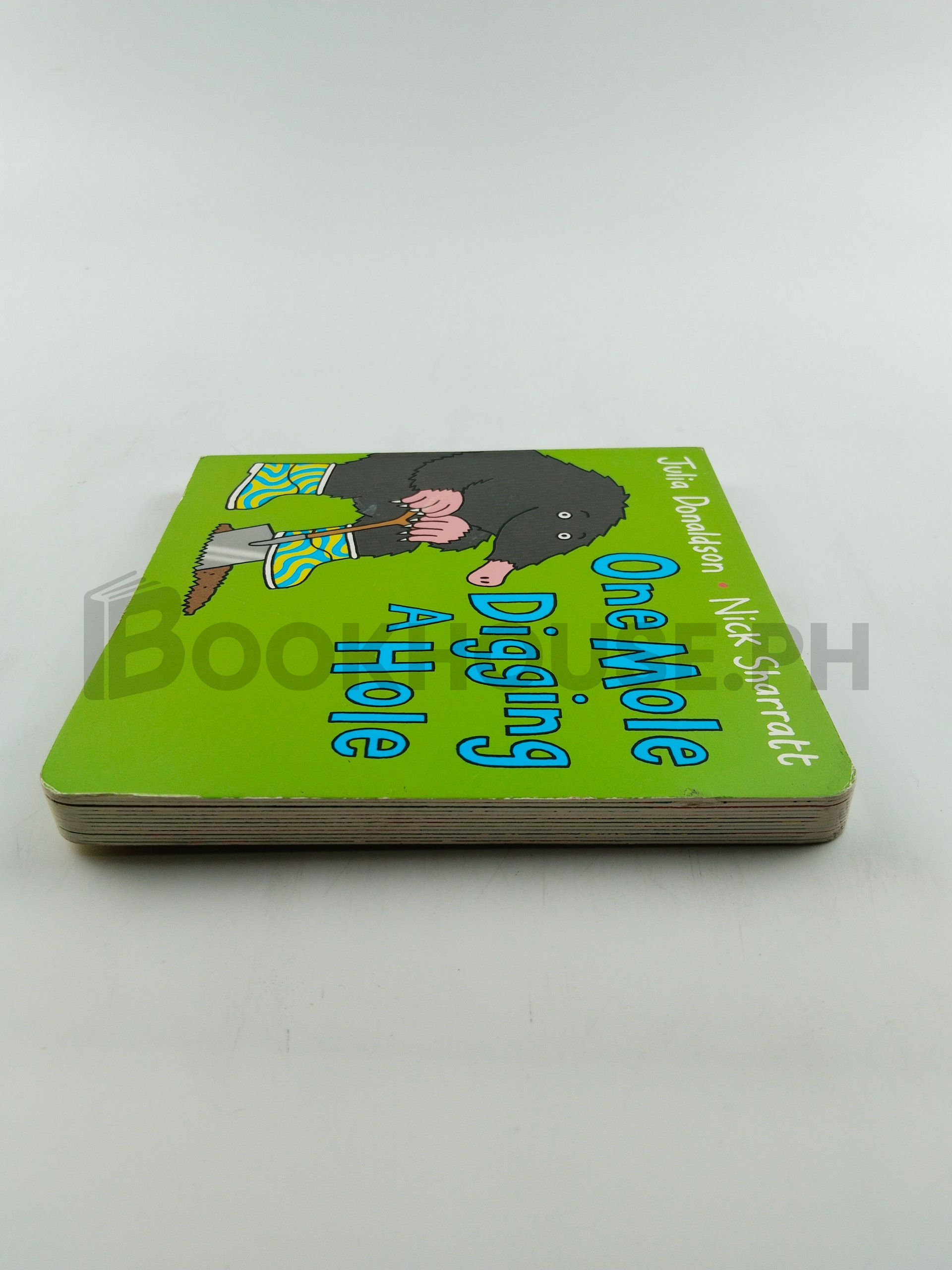 One More Digging A Hole by Julia Donaldson - Image 4