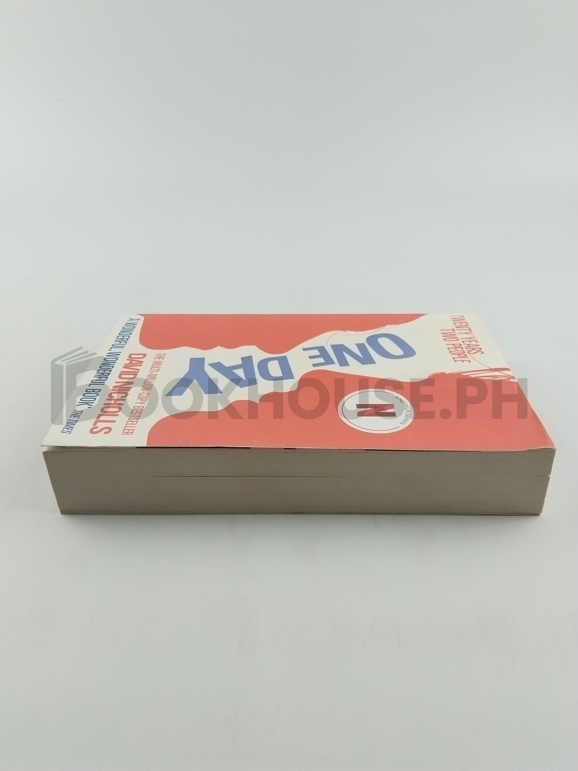 One Day by David Nicholls - Image 4