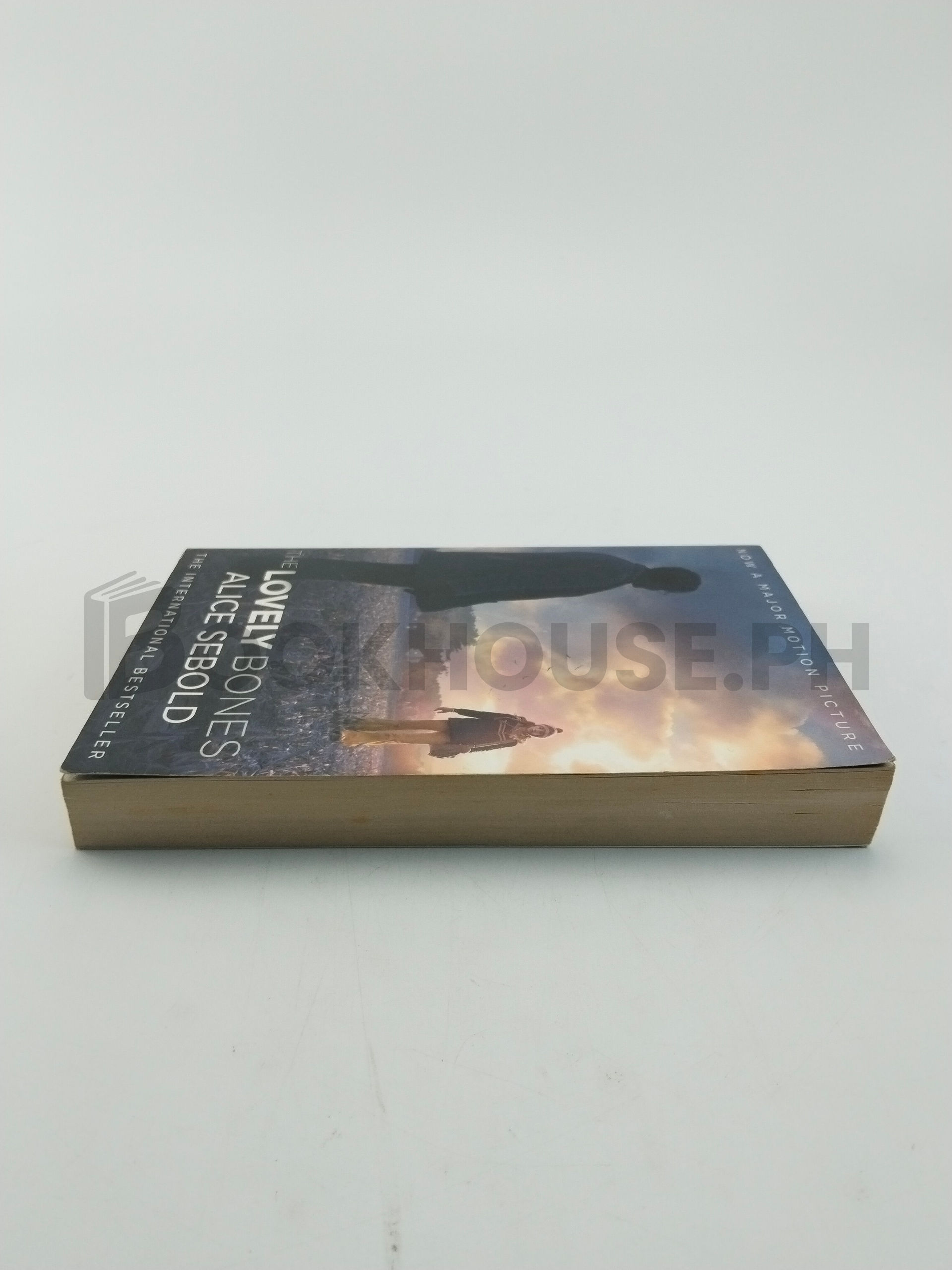 The Lovely Bones by Alice Sebold - Image 4