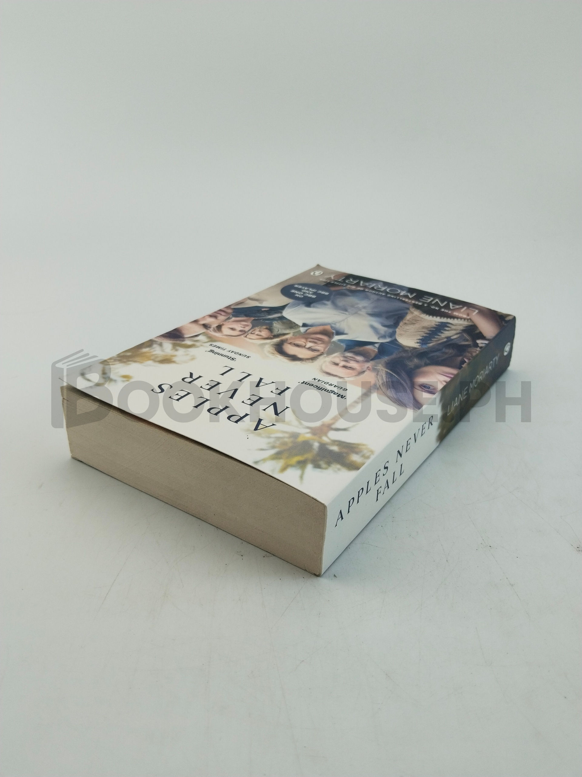 Apples Never Fall by Liane Moriarty - Image 2