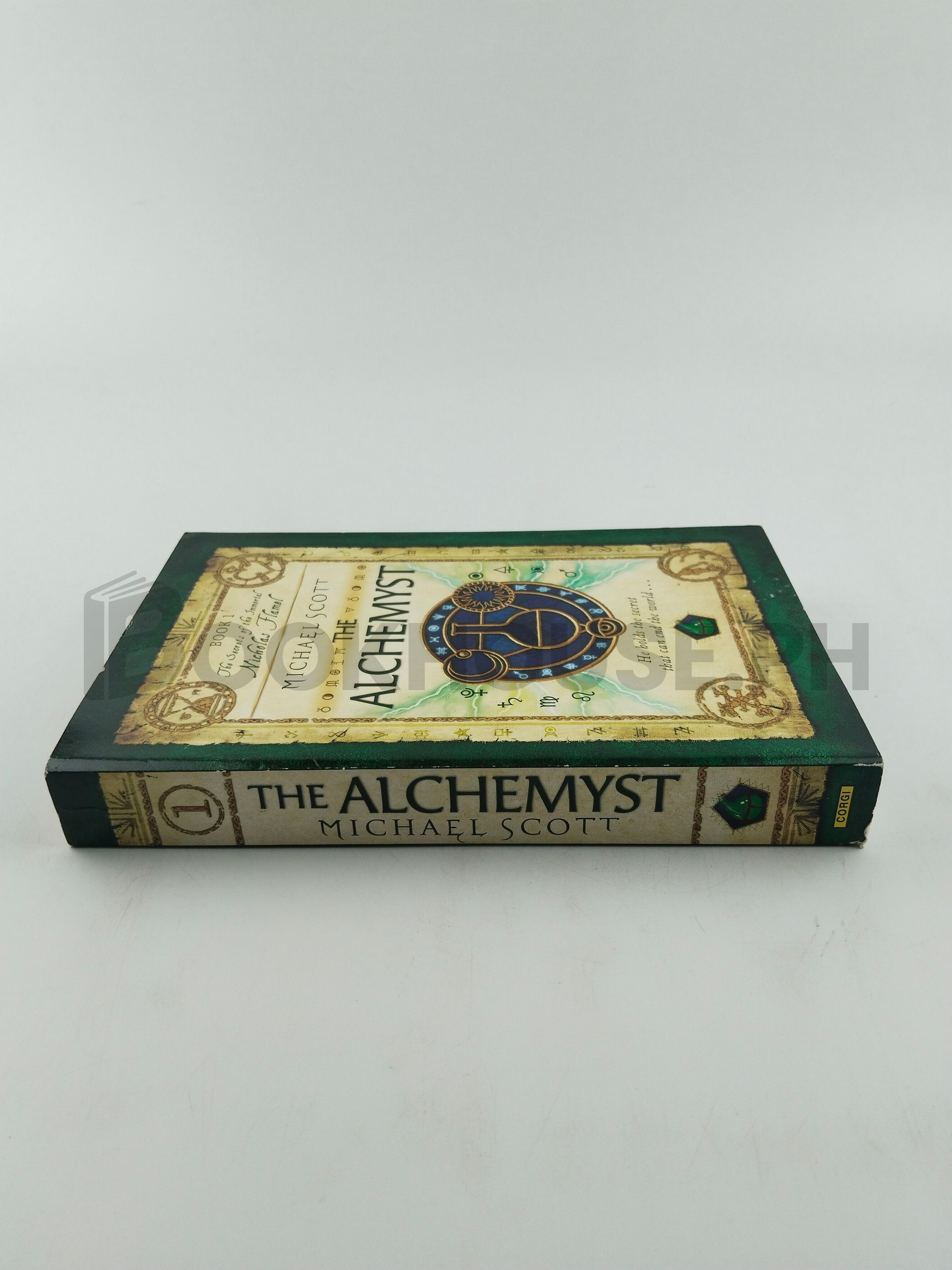 The Alchemyst by Michael Scott - Image 3