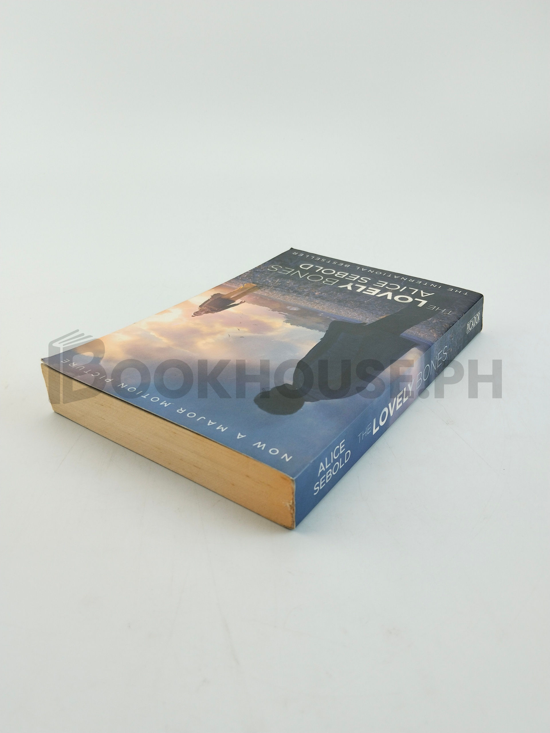 The Lovely Bones by Alice Sebold - Image 2
