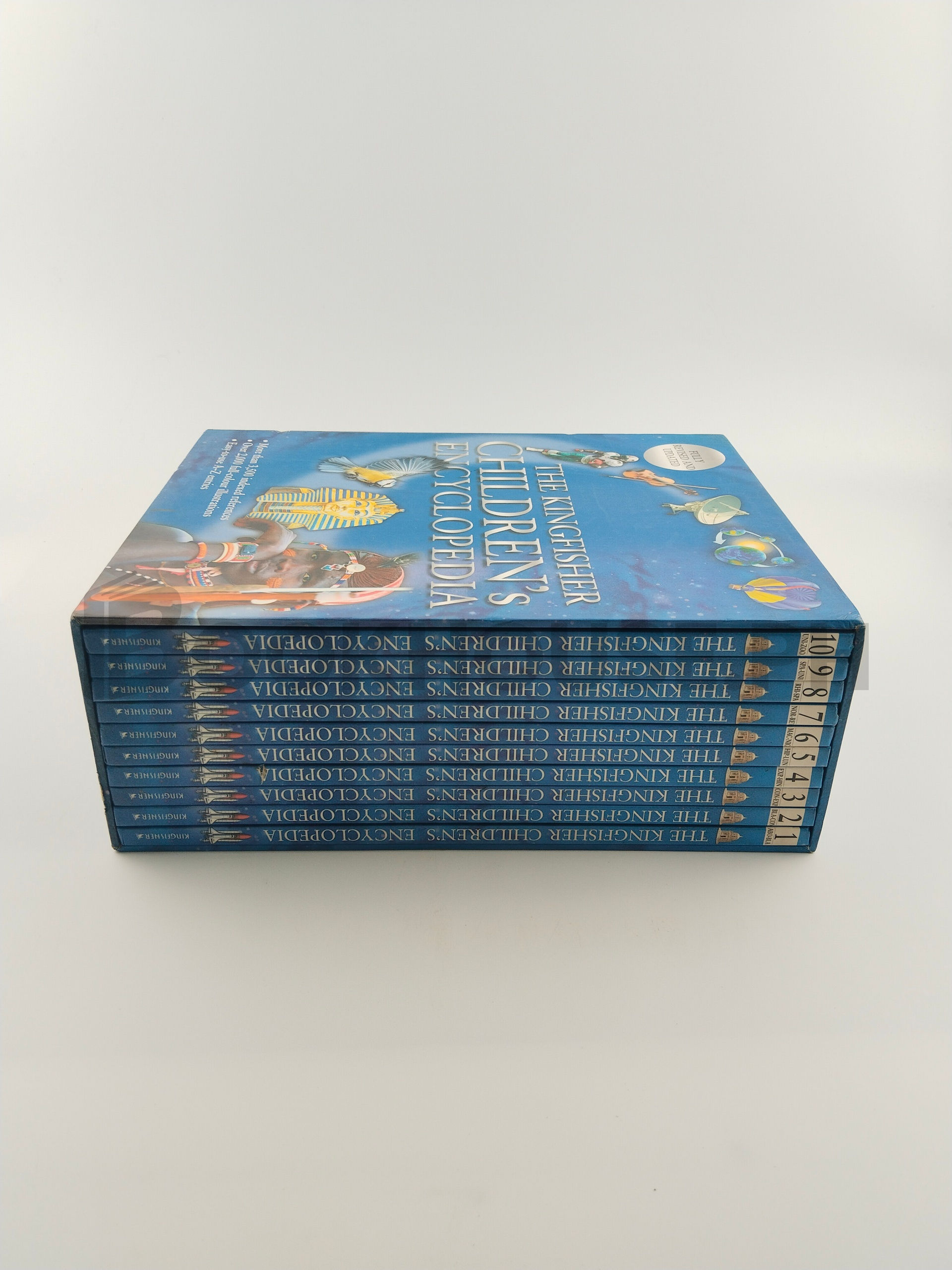 The Kingfisher Children's Encyclopedia by Kingfisher - Image 4