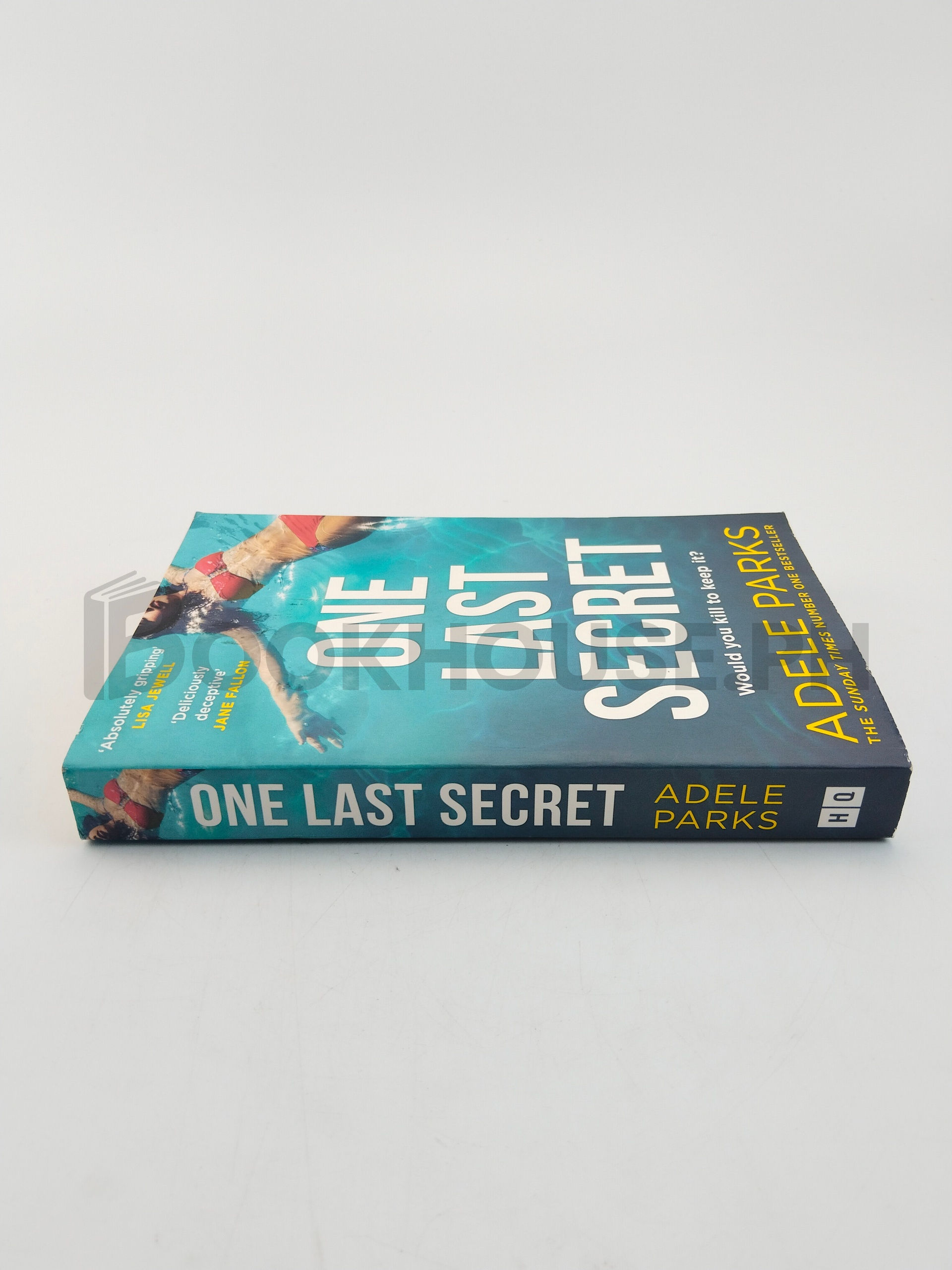 One Last Secret by Adele Parks - Image 3