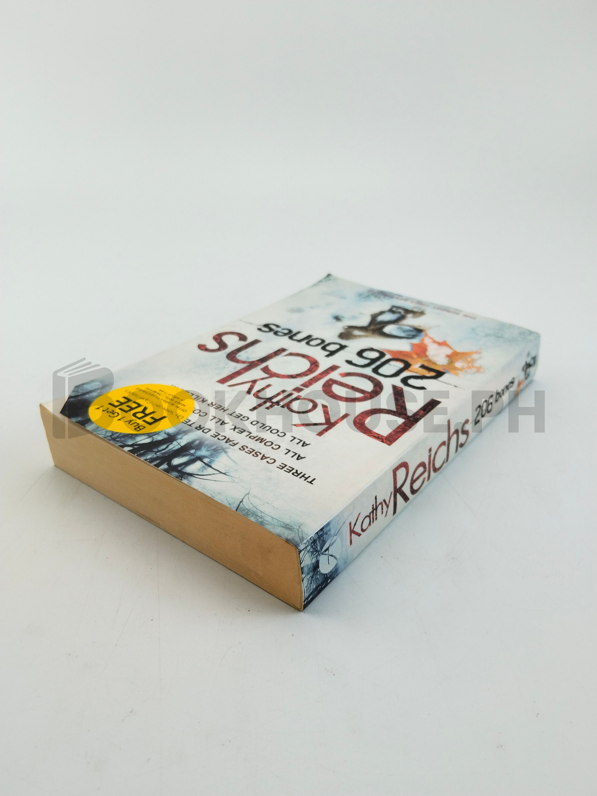 206 Bones by Kathy Reichs - Image 2