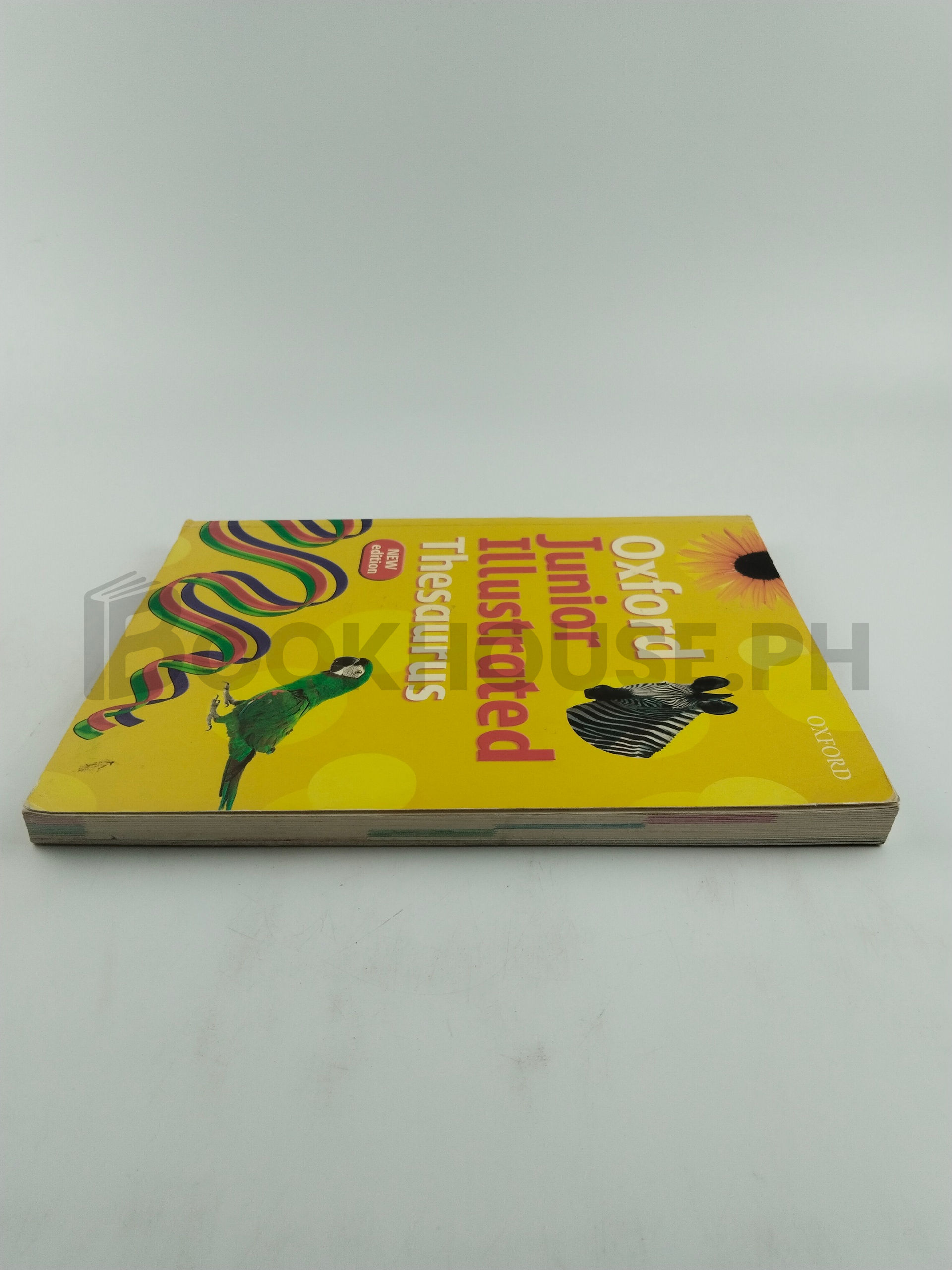 Oxford Junior Illustrated Thesaurus by Sheila Dignen - Image 4