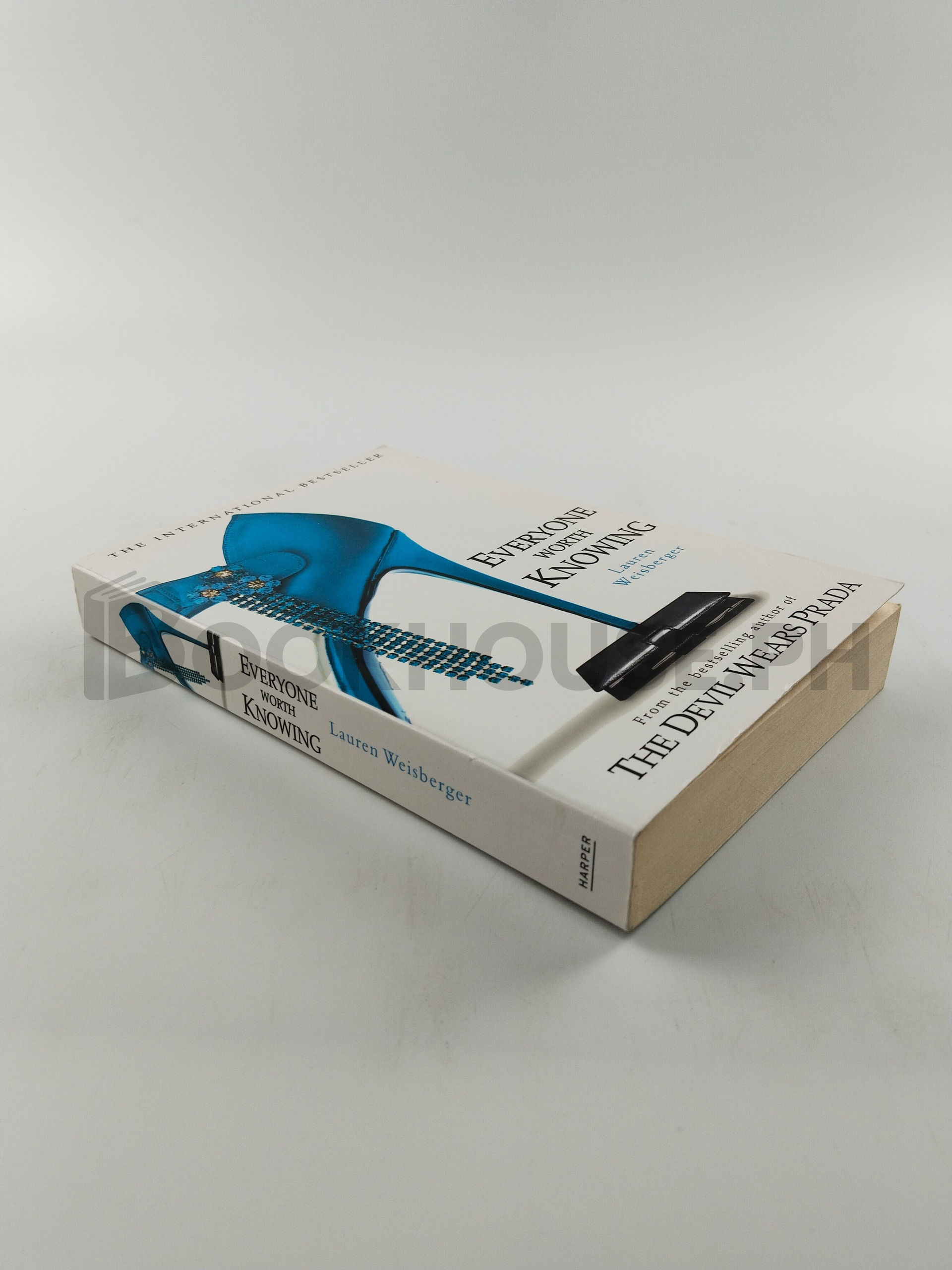 Everyone Worth Knowing by Lauren Weisberger - Image 2