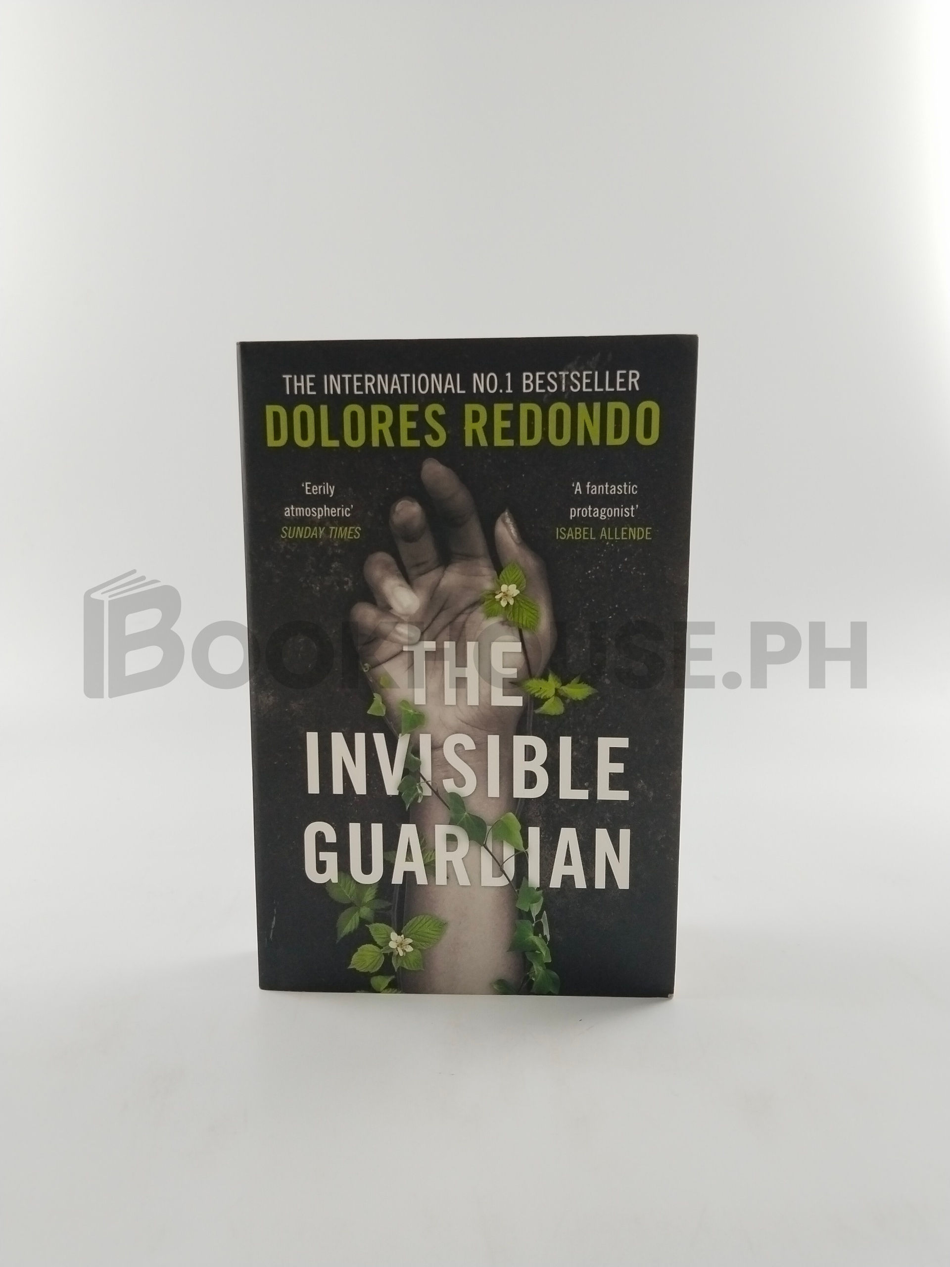 The Invisible Guardian by Dolores Redondo
