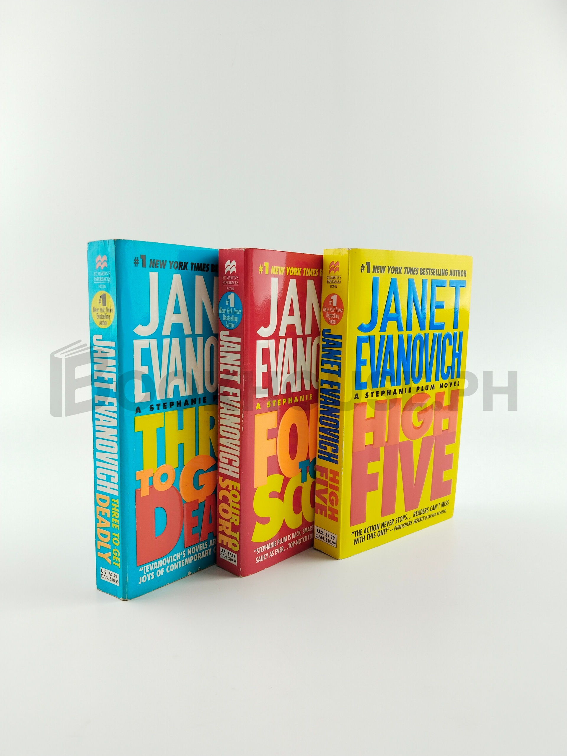 The Stephanie Plum Novels: High Five, Three To Get Deadly, Four To Score by Janet Evanovich - Image 5