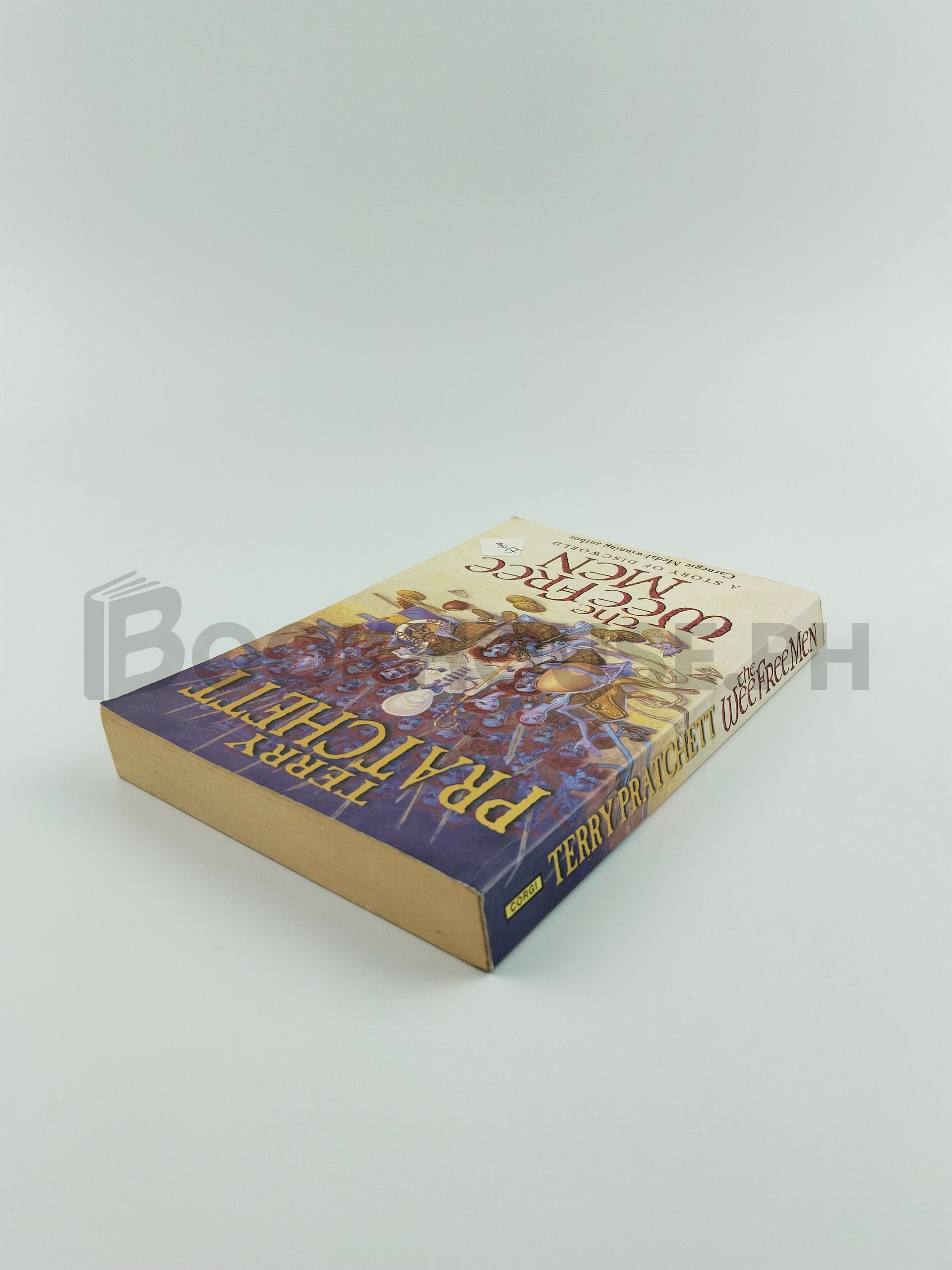 The Wee Free Men by Terry Pratchett - Image 2