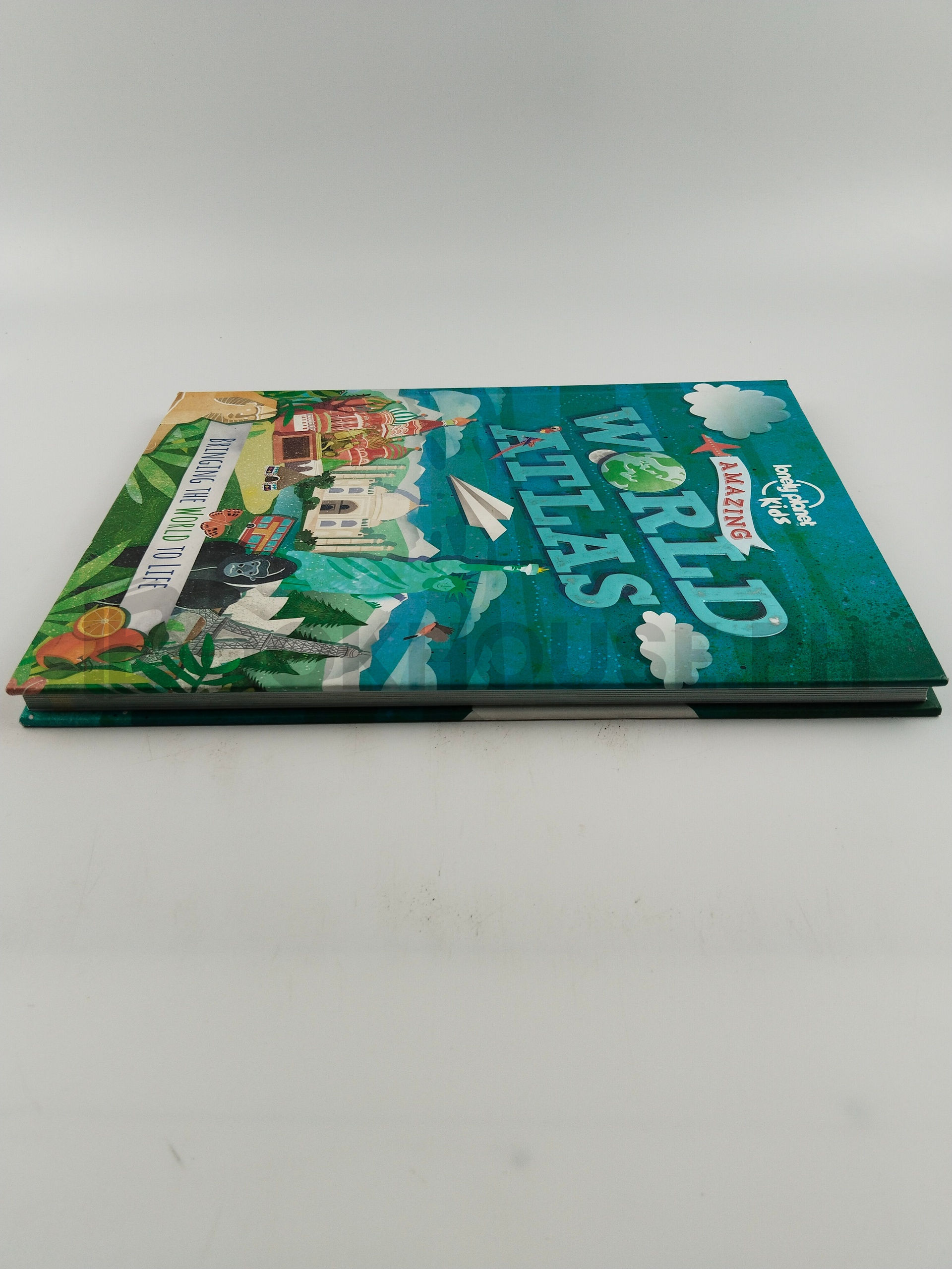 The Lonely Planet Kids Amazing World Atlas by Deborah Murrell, Philip Steele - Image 4