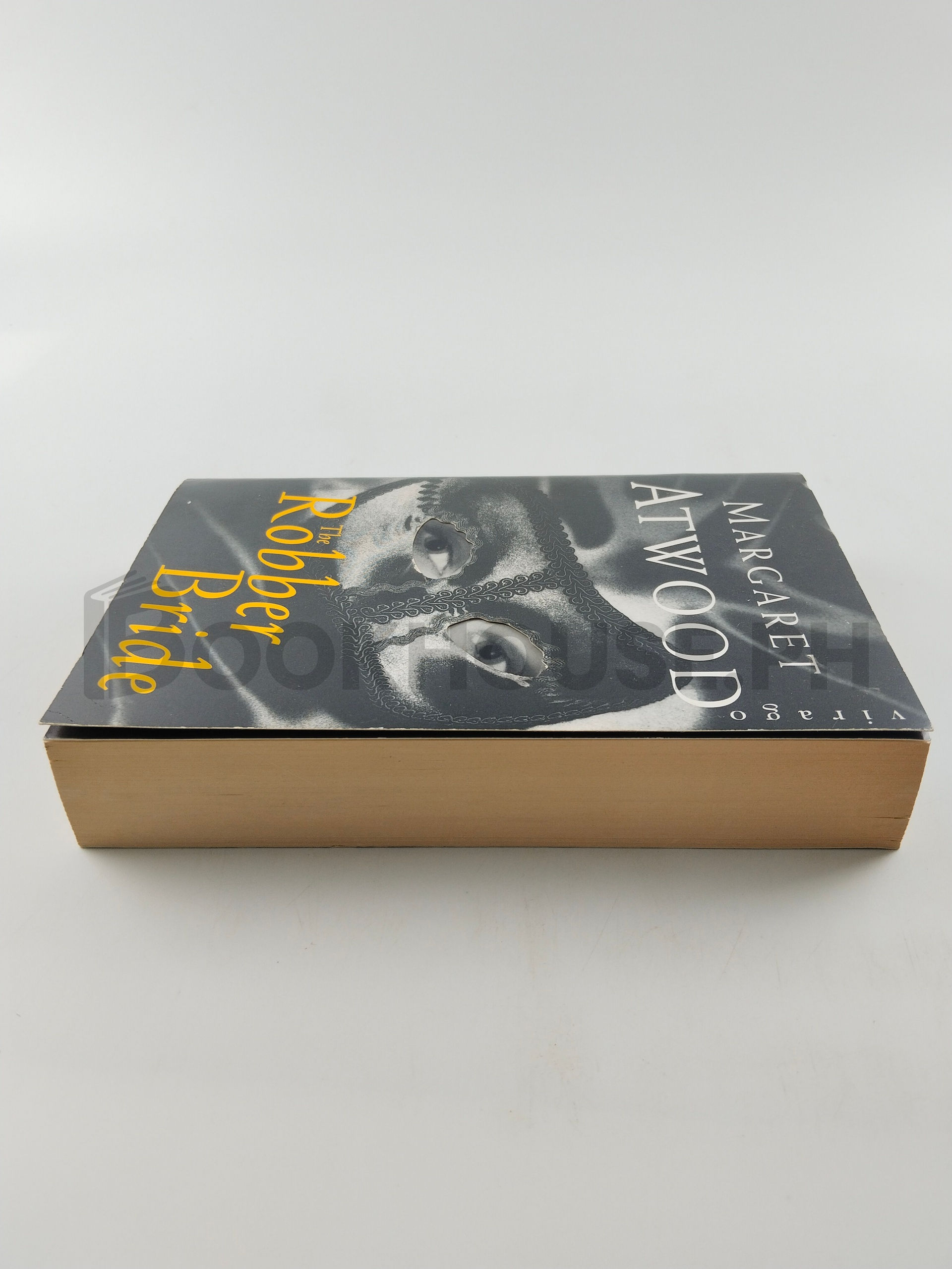 The Robber Bride by Margaret Atwood - Image 4