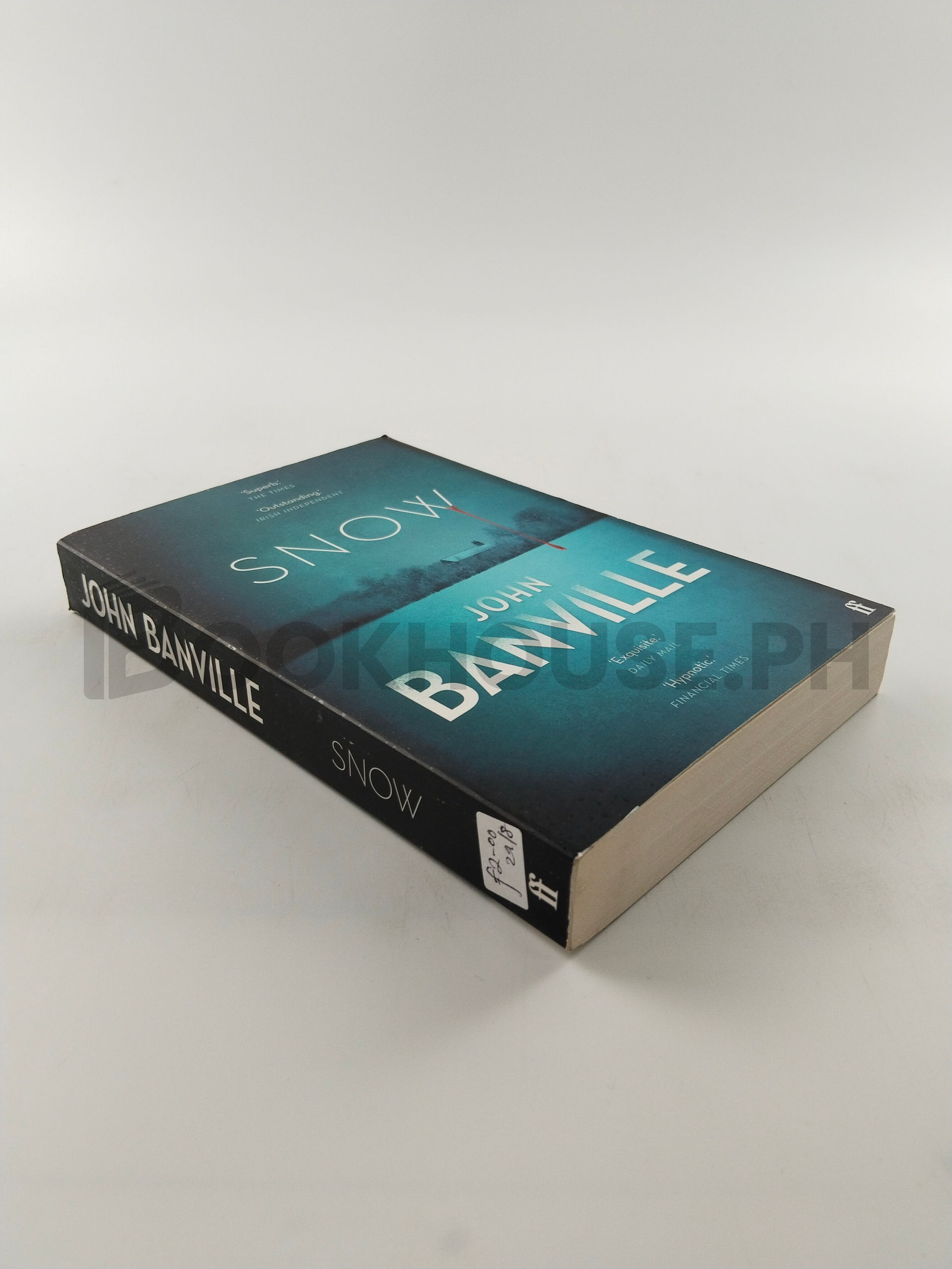 Snow by John Banville - Image 2