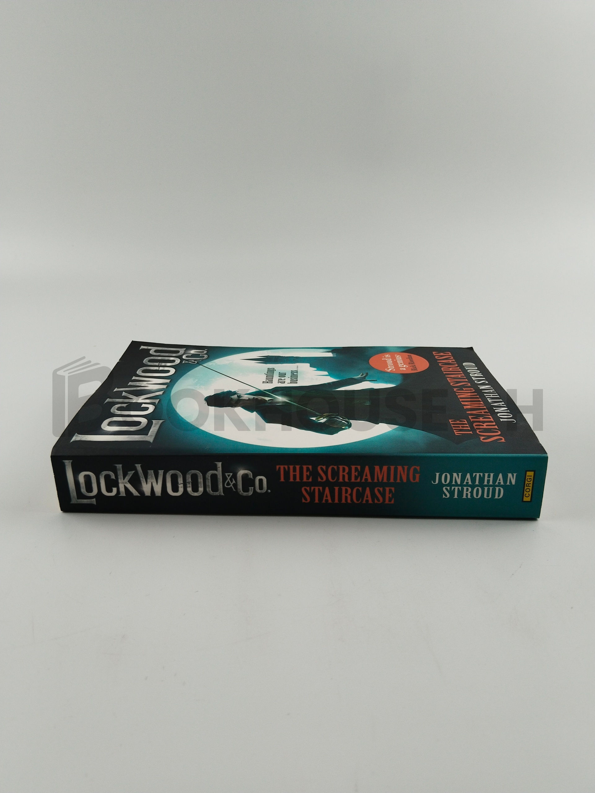 The Screaming Staircase by Jonathan Stroud - Image 3