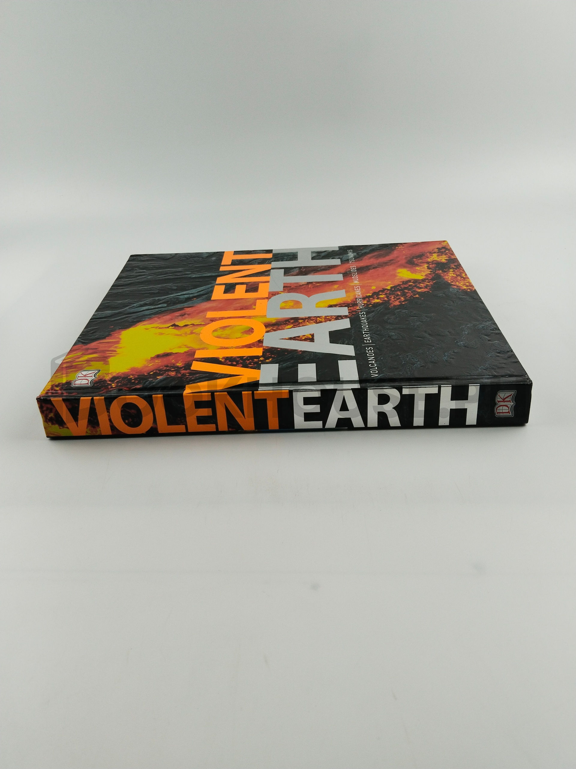 Violent Earth by Robert Dinwiddie, Simon Lamb, Ross Reynolds - Image 3
