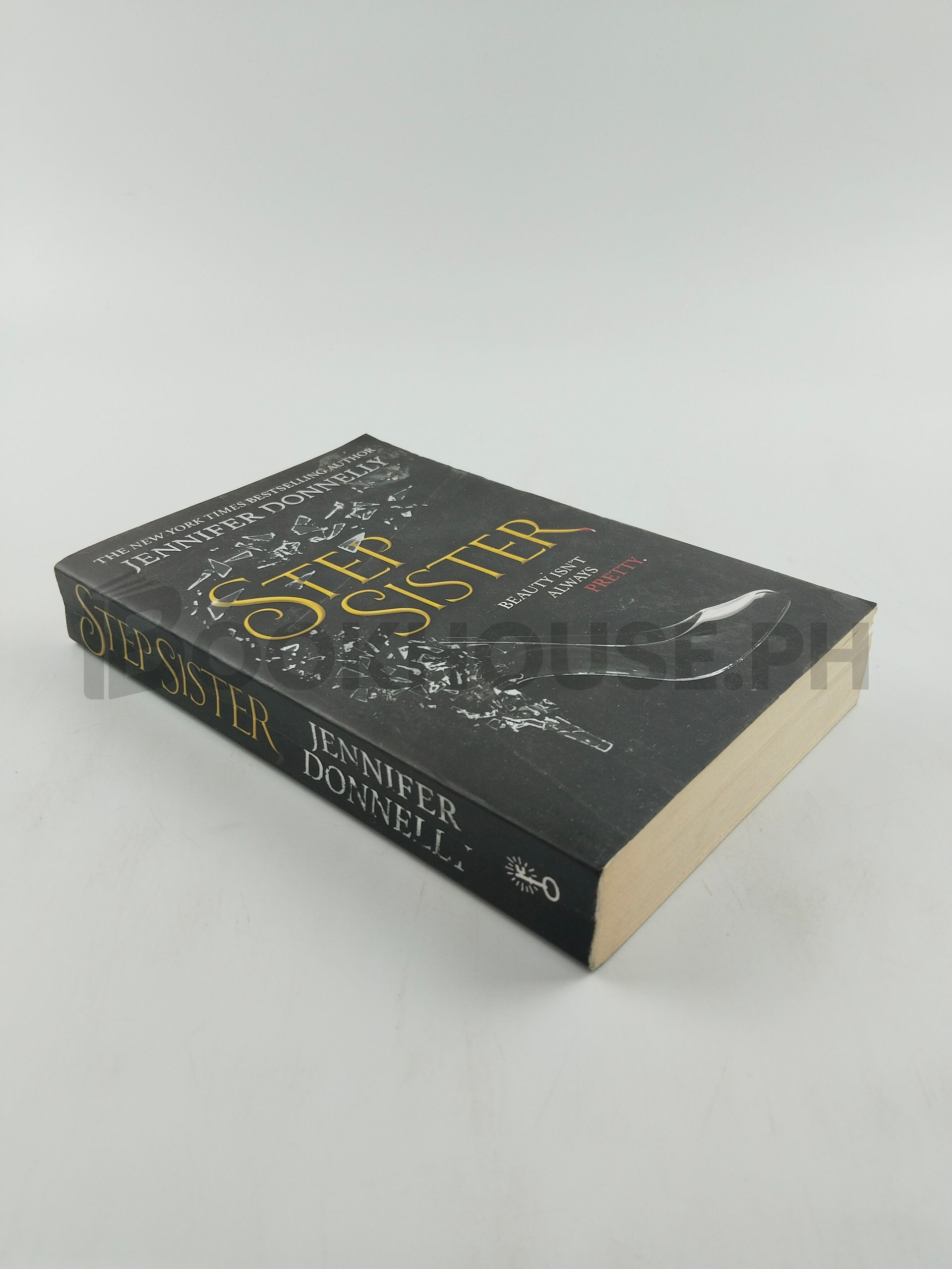 Stepsister by Jennifer Donnelly - Image 2