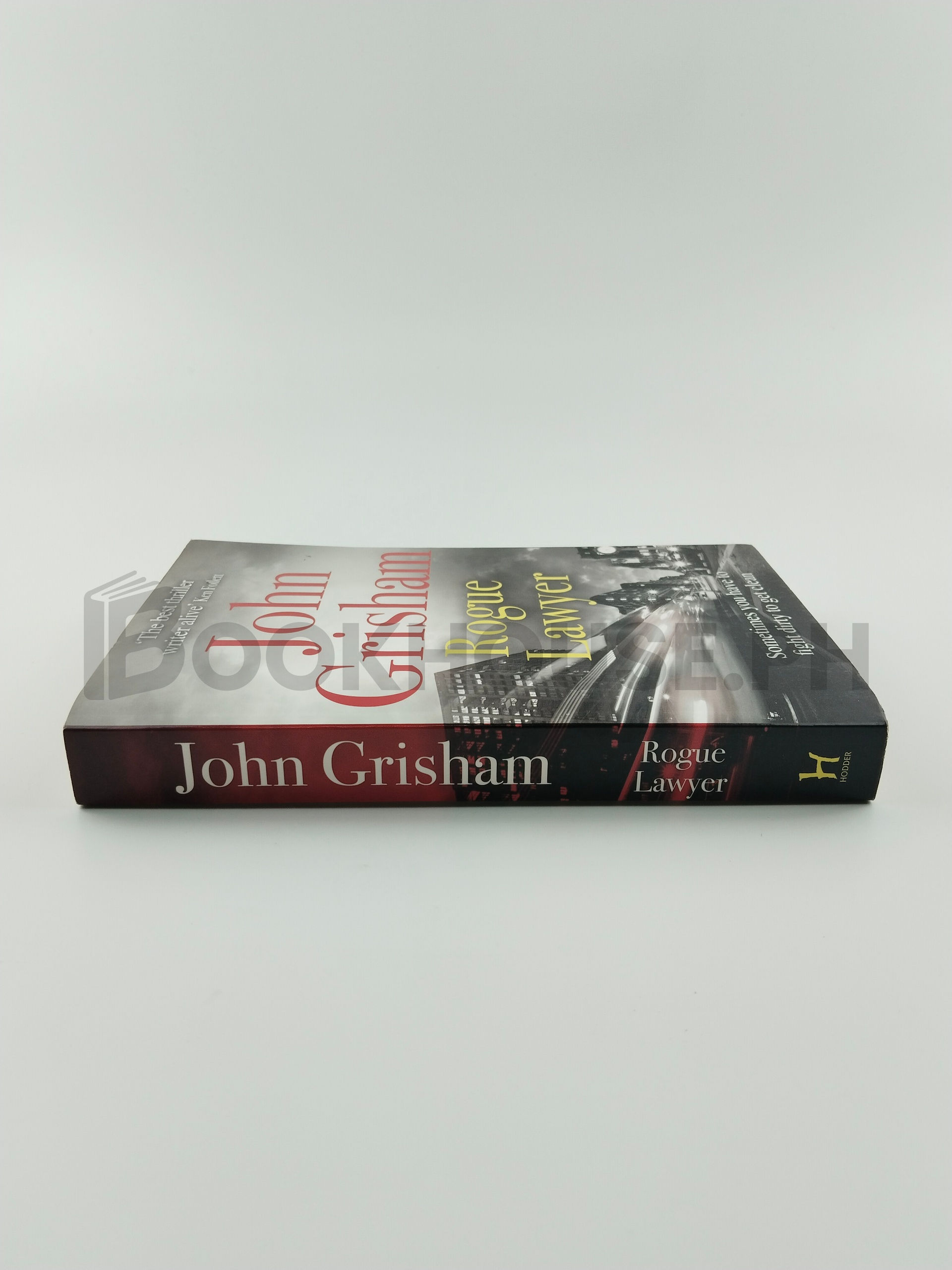 Rogue Lawyer by John Grisham - Image 3
