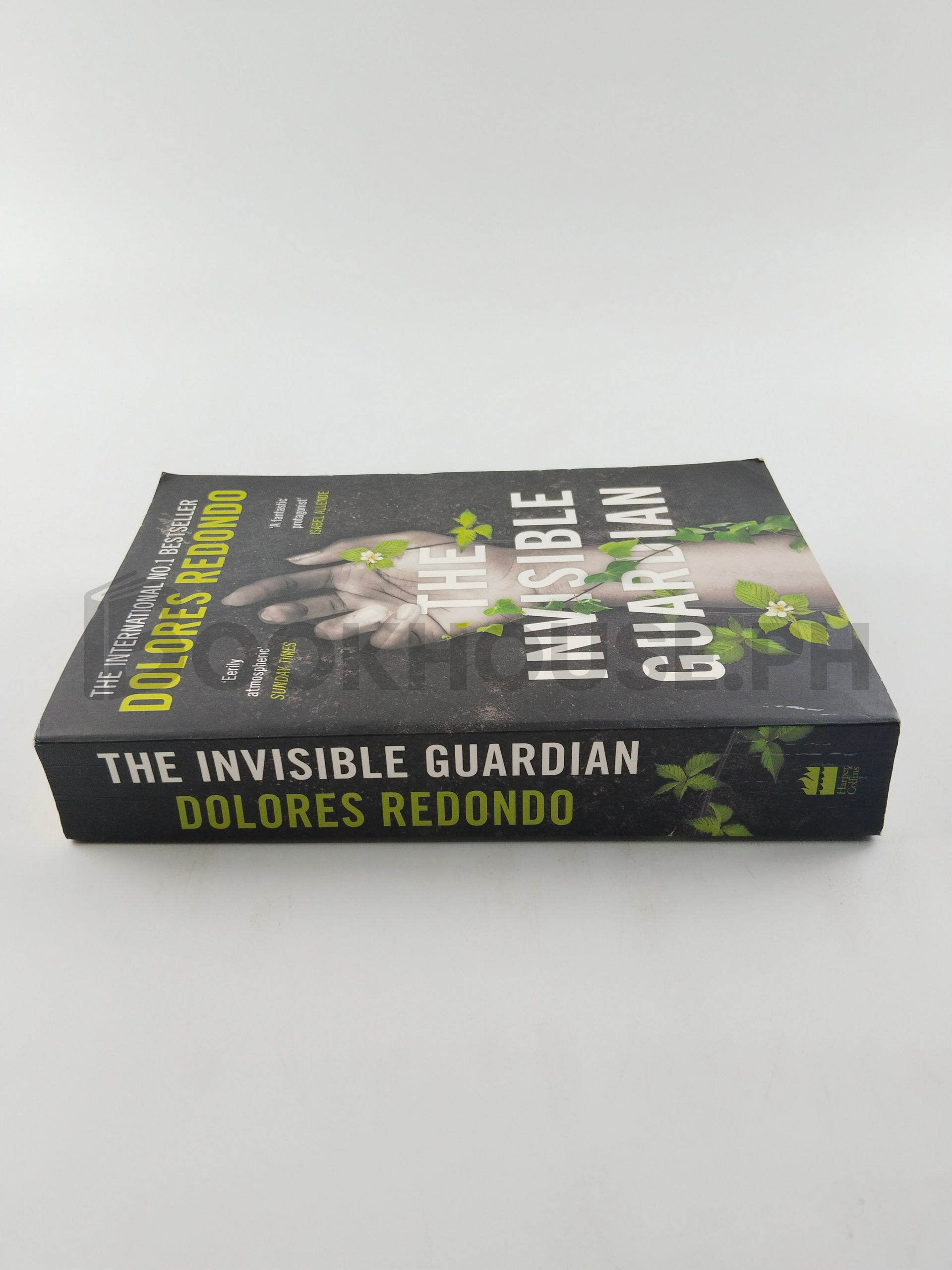 The Invisible Guardian by Dolores Redondo - Image 3