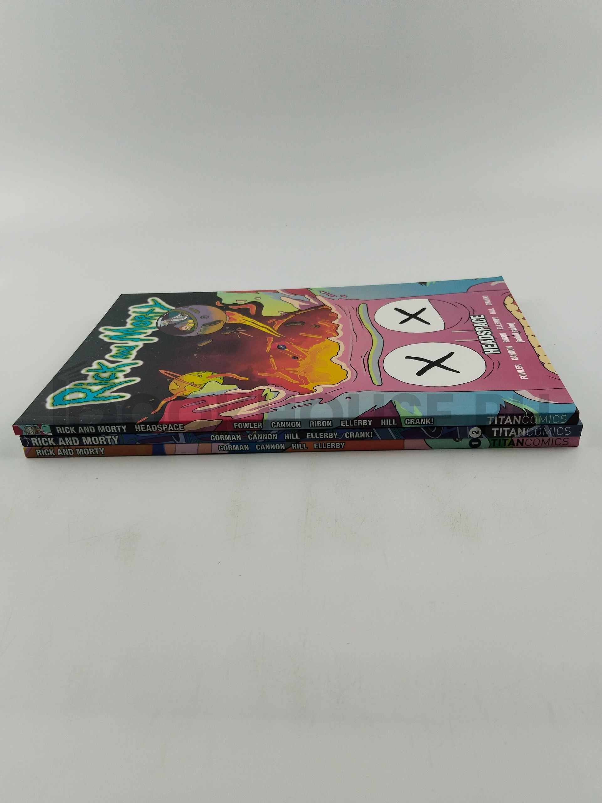 Rick & Morty Slipcase by Titan Comics. - Image 4