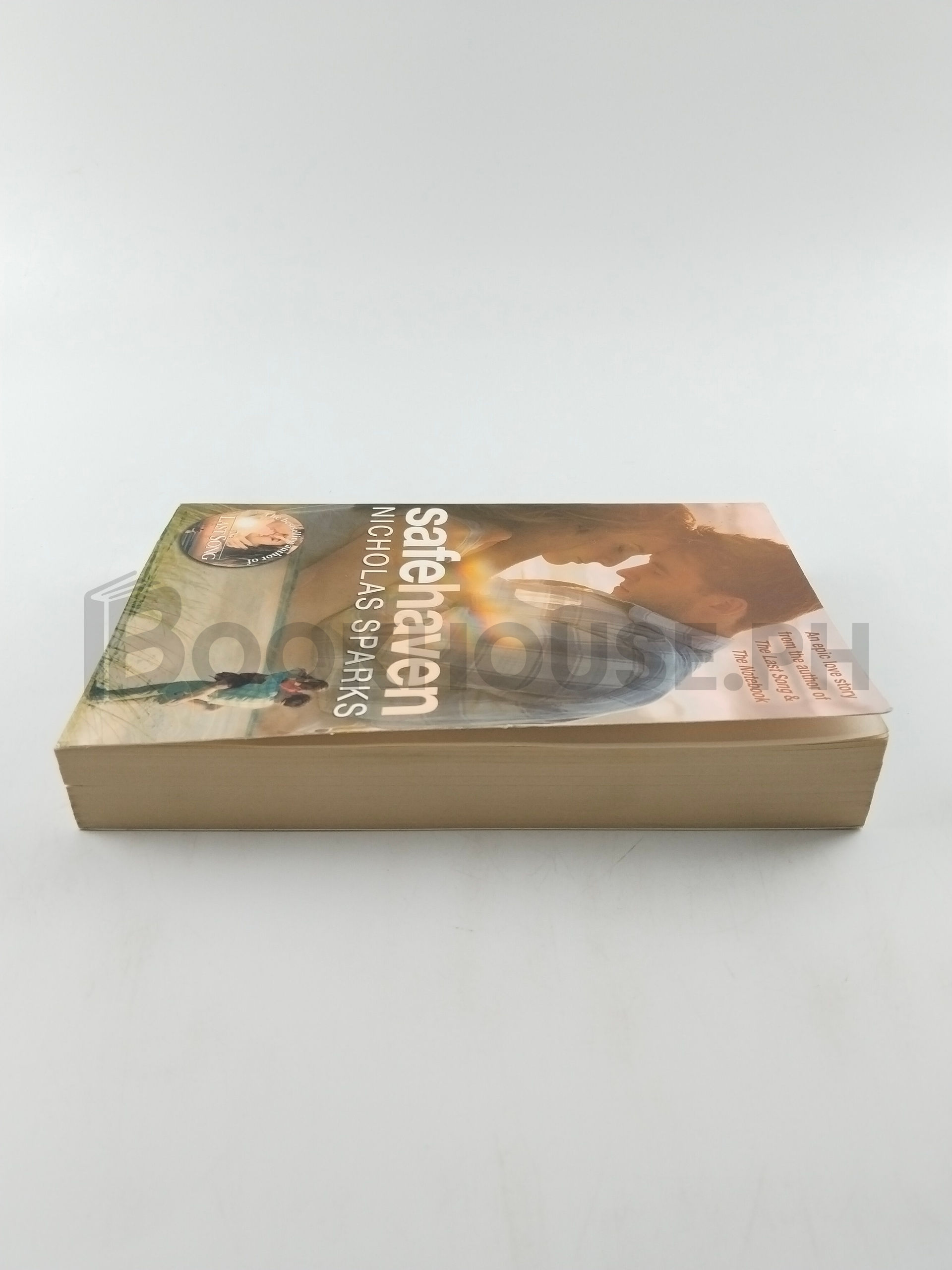 Safe Haven by Nicholas Sparks - Image 4