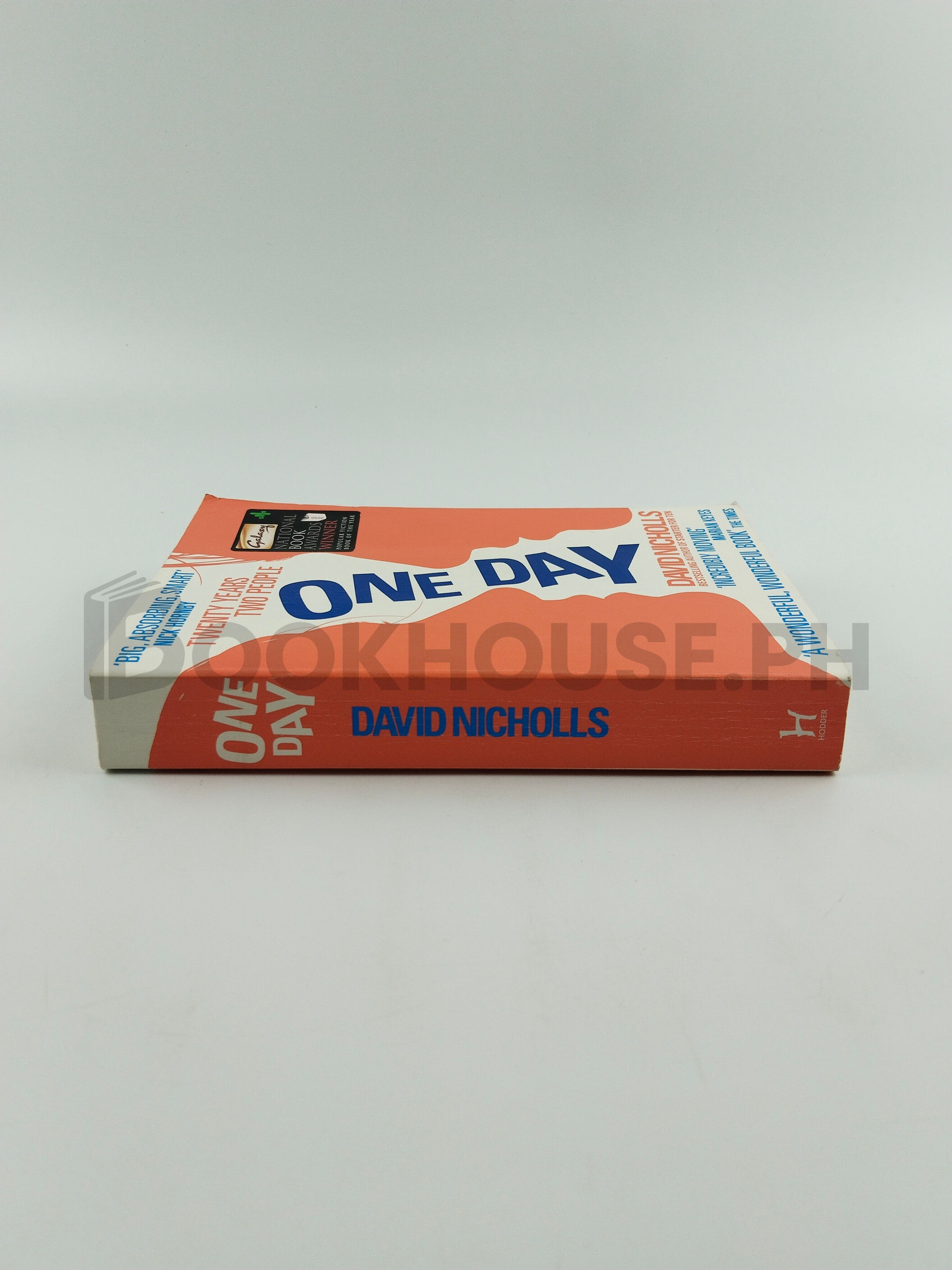 One Day by David Nicholls - Image 3