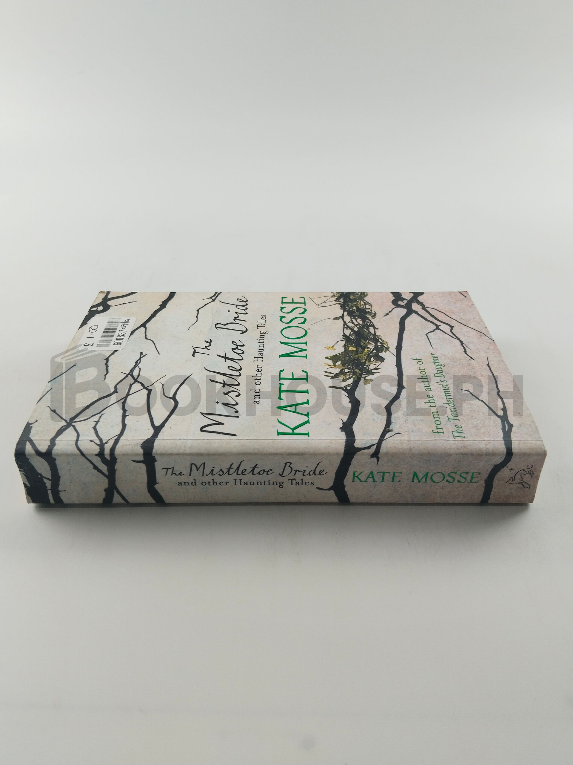 The Mistletoe Bride And Other Haunting Tales by Kate Mosse - Image 3