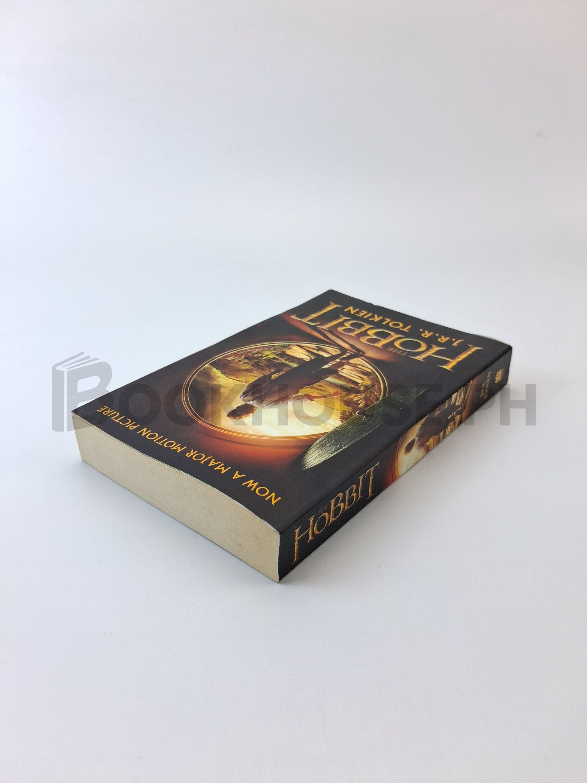 The Hobbit by J. R. R. Tolkien - Image 2