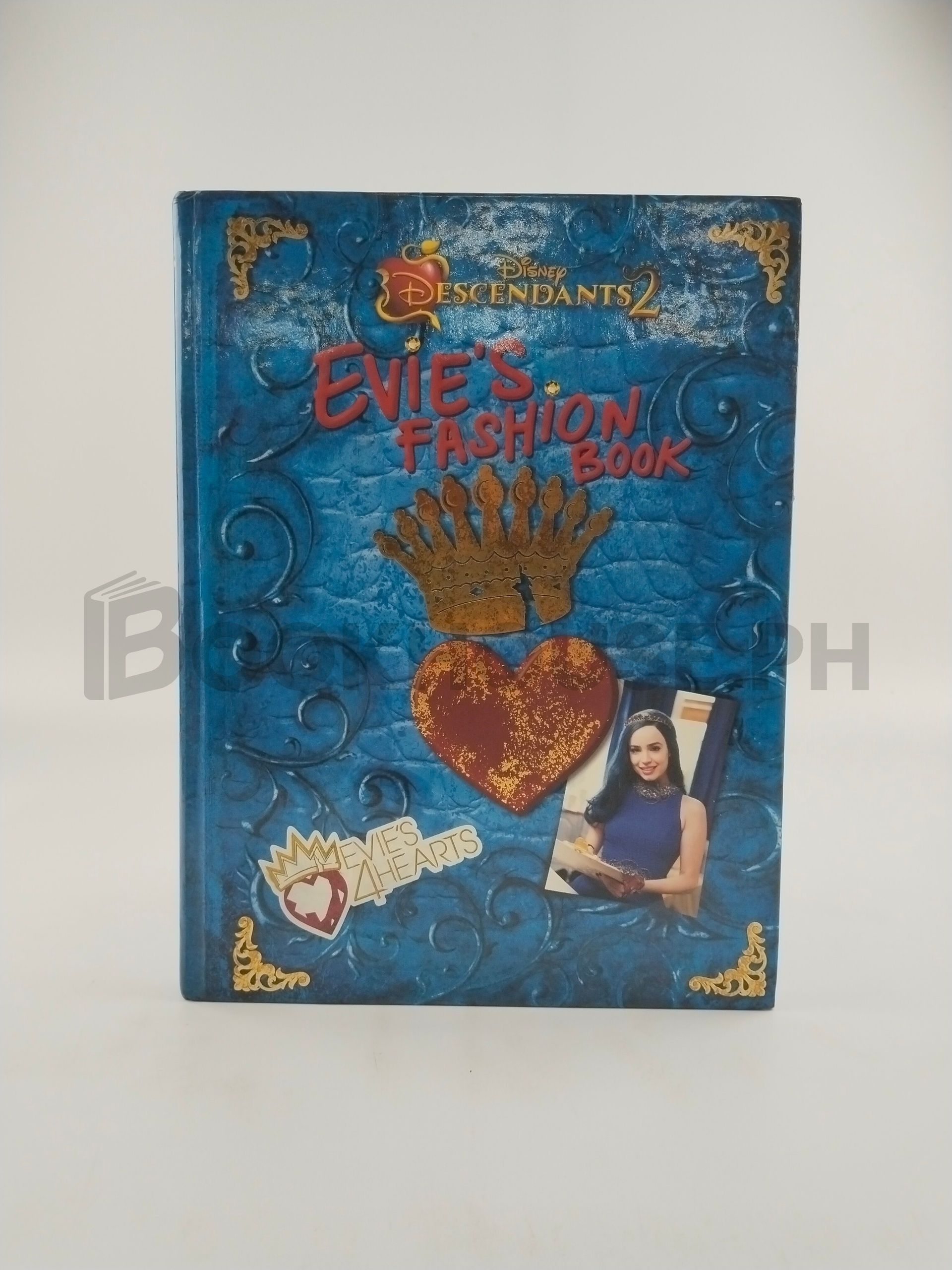 Descendants 2 Evie's Fashion Book by Disney Books