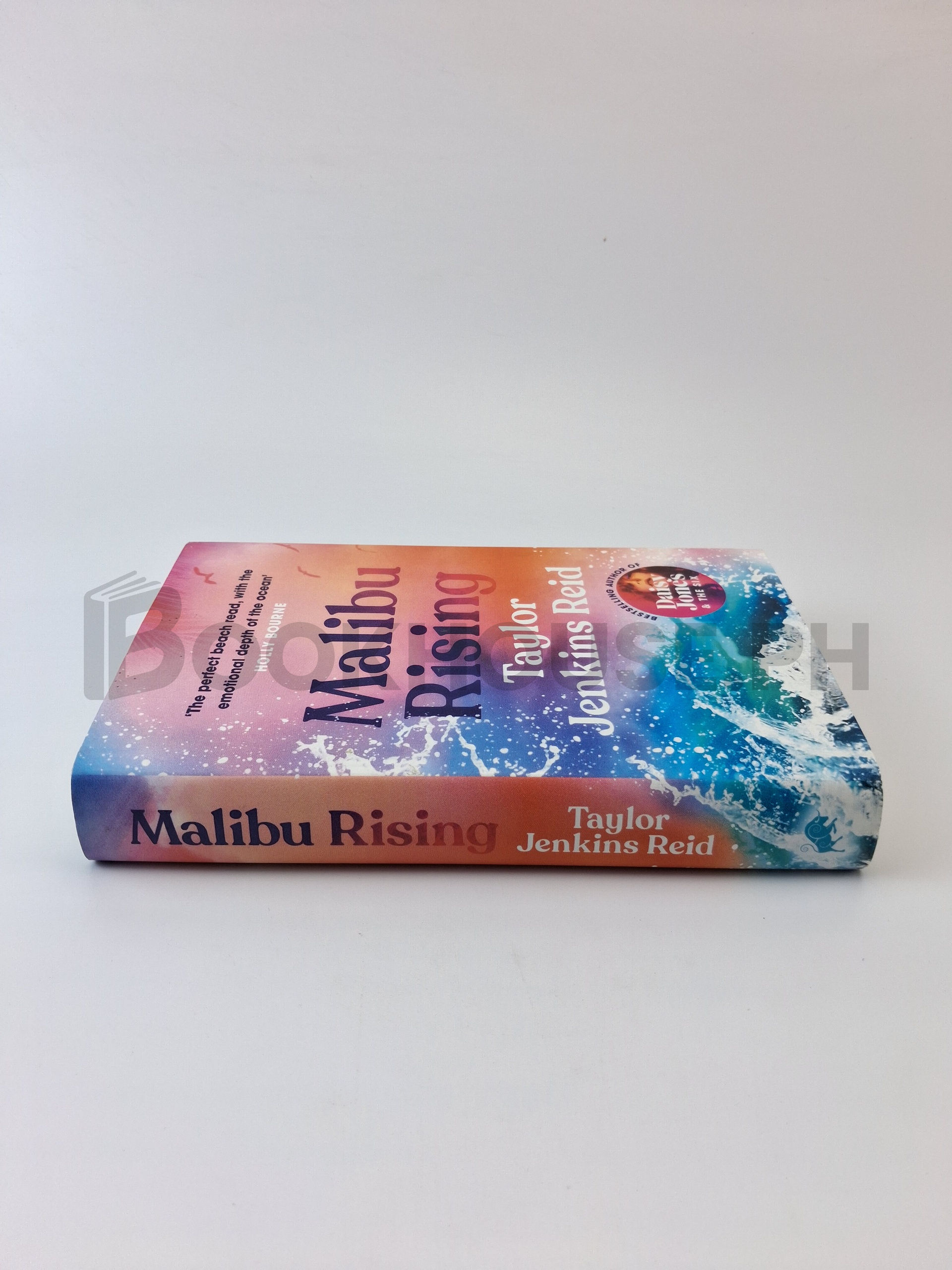 Malibu Rising by Taylor Jenkins Reid - Image 3