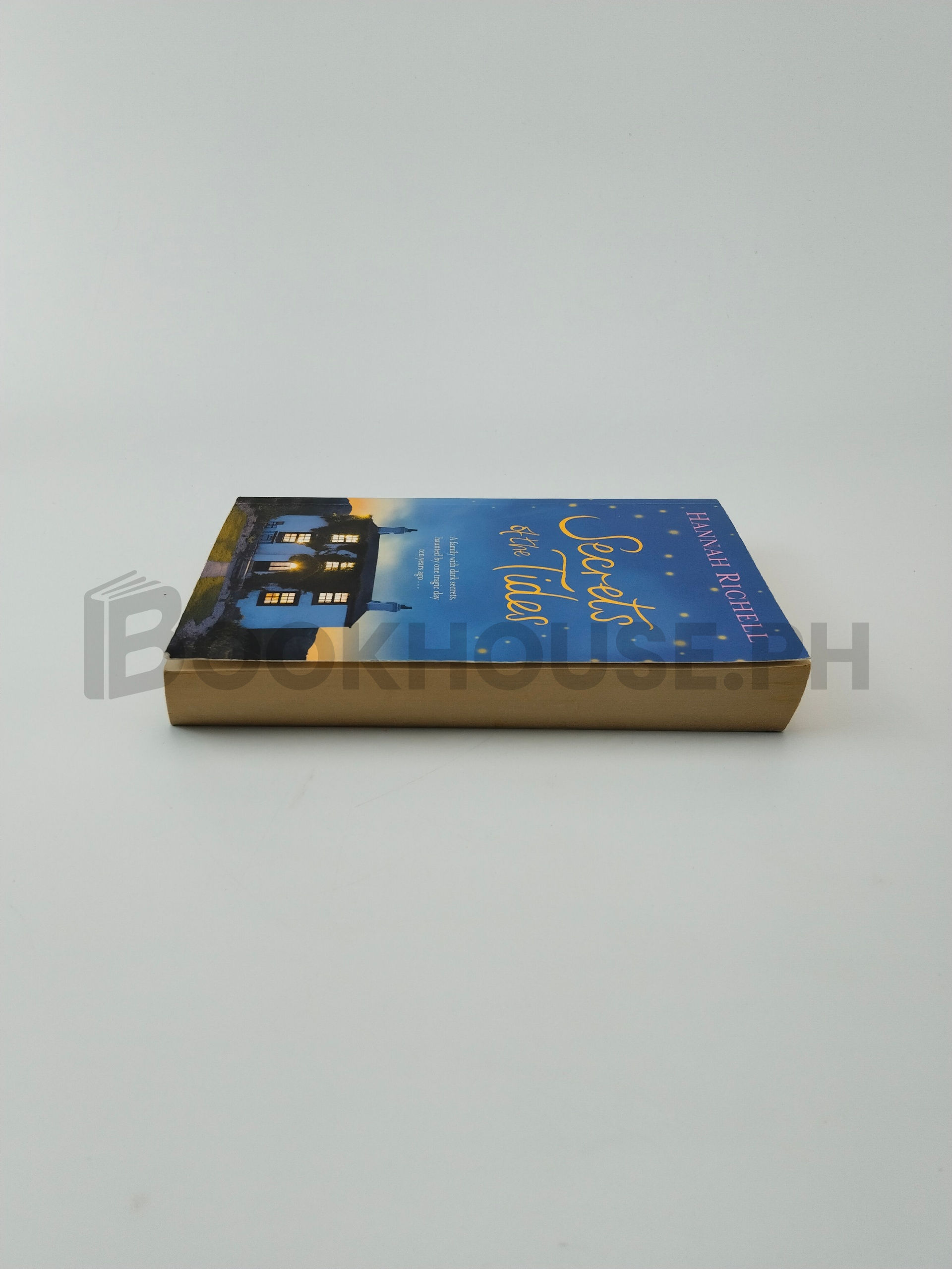 Secrets Of The Tides by Hannah Richell - Image 4